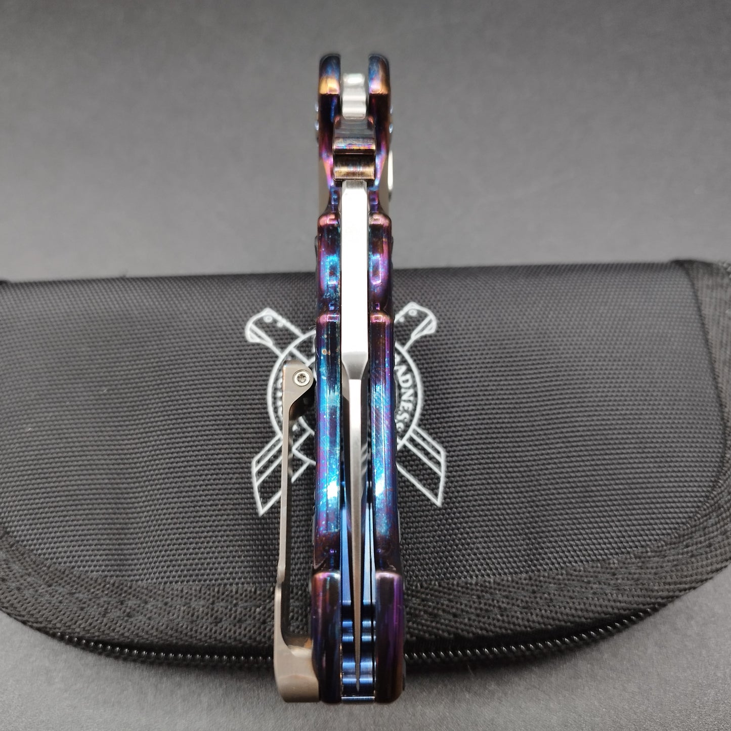 ADV Mini Alpha-S Serrated Acid Rain Black fragged 5