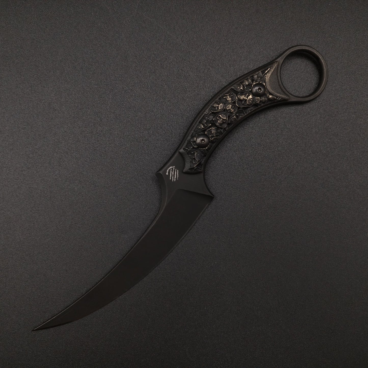 Bastinelli Mako Fixed Bronze Crypt 3