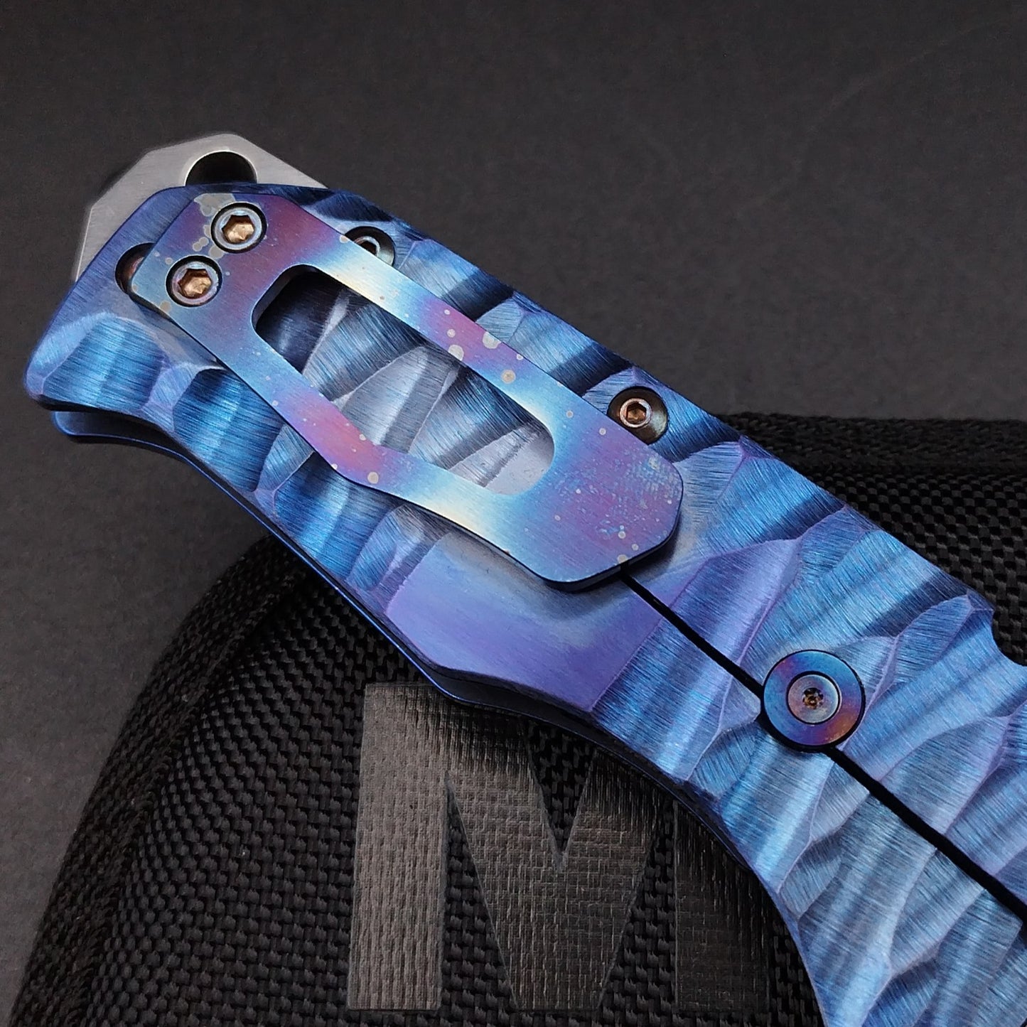 Medford Praetorian T, Tumbled Tanto, Blue Twisted Predator 3