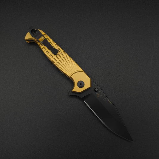 Half Face Blades Crow Folder, Anodized FDE frame, nitride black blade 1