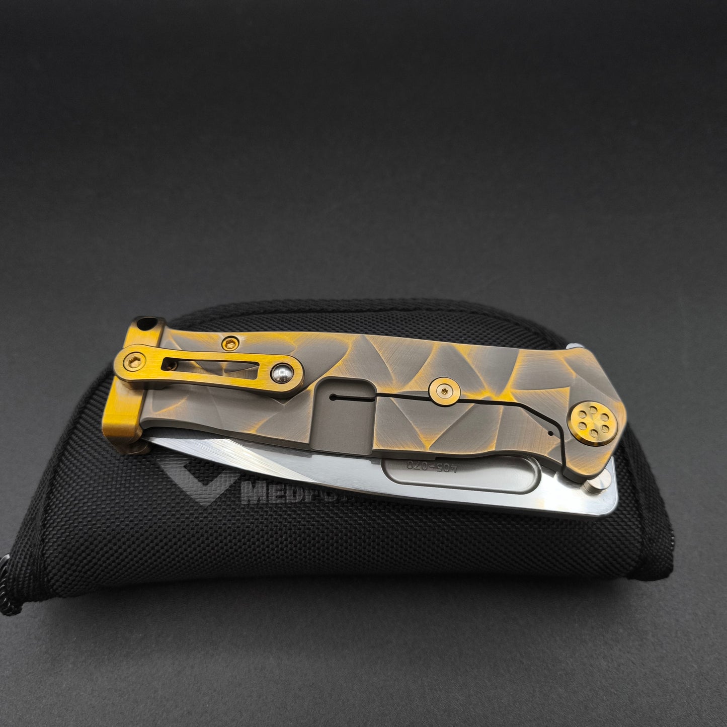 Medford USMC FF Fighter Flipper, Bronze Stained Glass 4