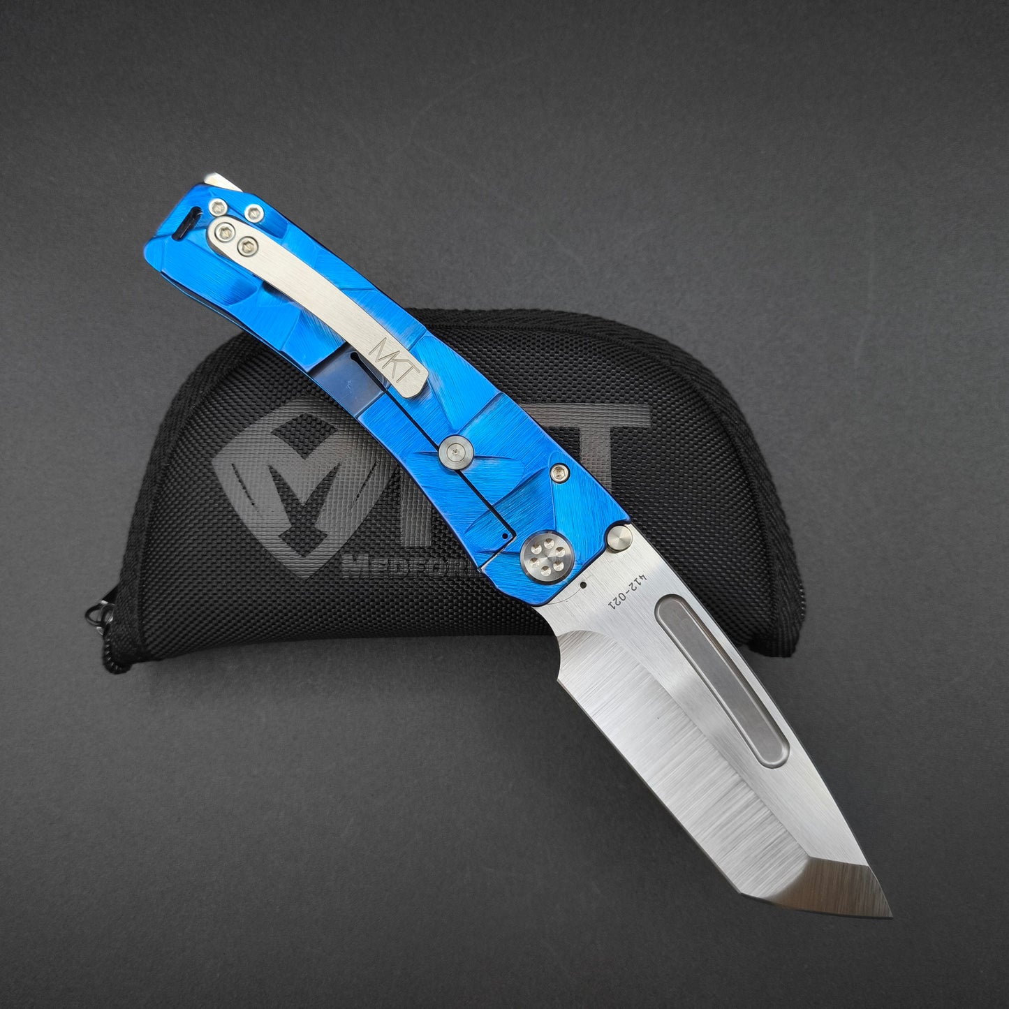 Medford Marauder H, Satin Tanto, Blue Stained Glass 2