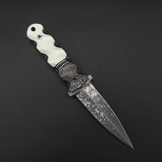 Half Face Blades Combat Dagger White Storm FAT Carbon 1