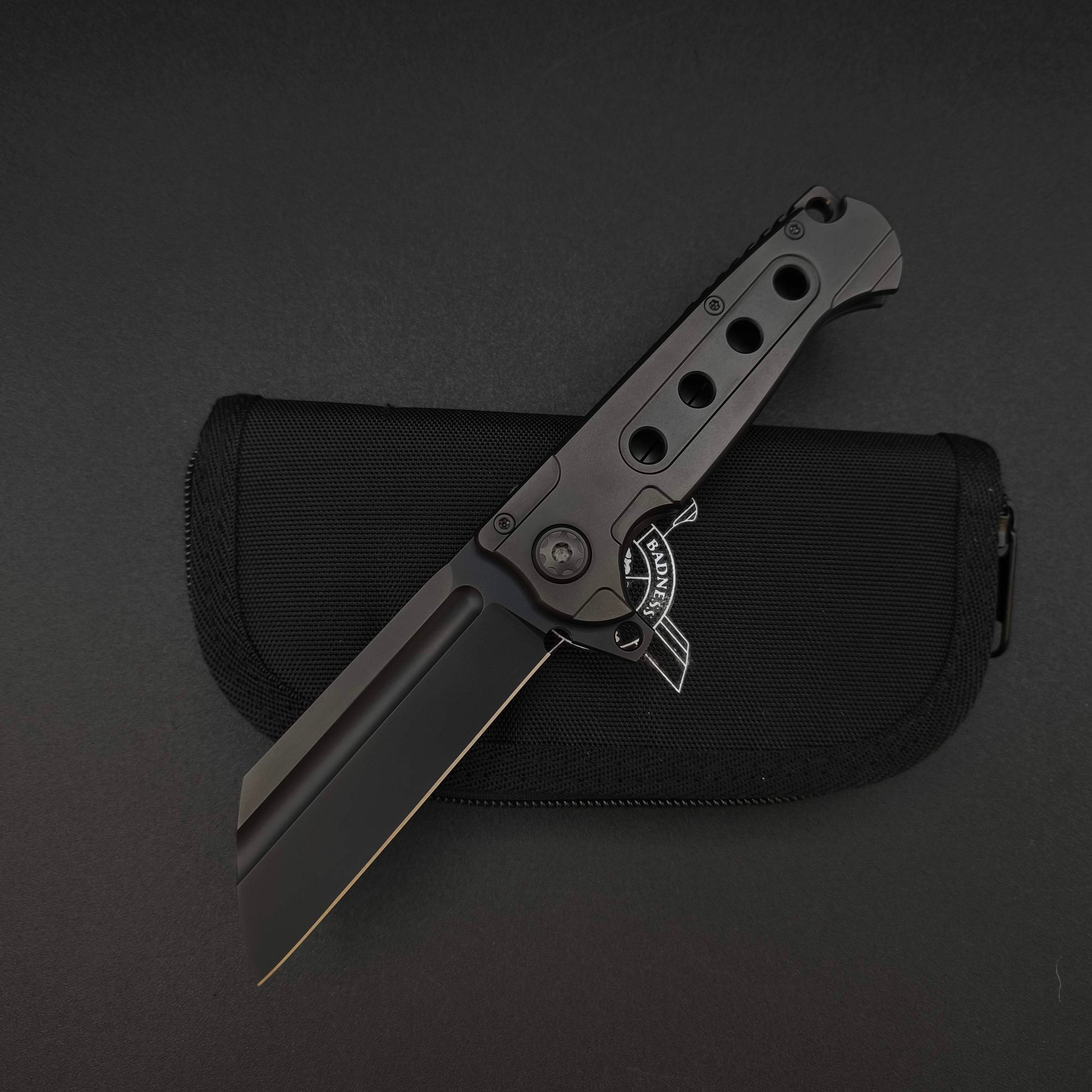 ADV Mini Butcher Titanium All Black 1