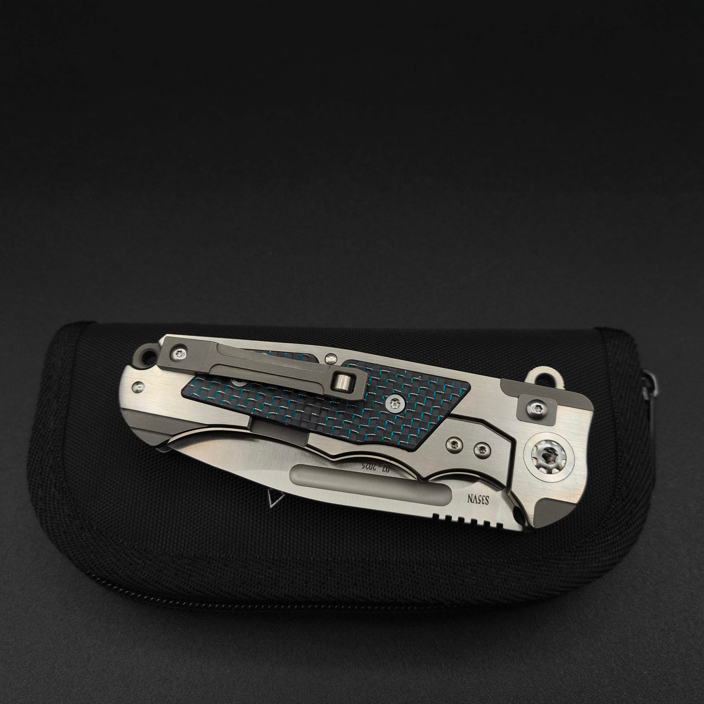 ADV Ratel Satin, Black and Blue Carbon Fiber 4