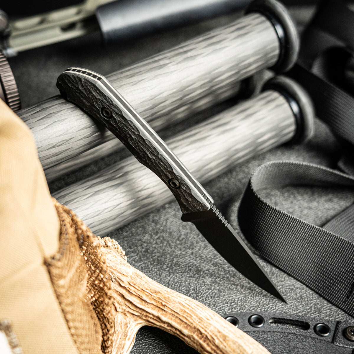 Toor Knives Barrow - SOCOM Black - CPM Magnacut 5