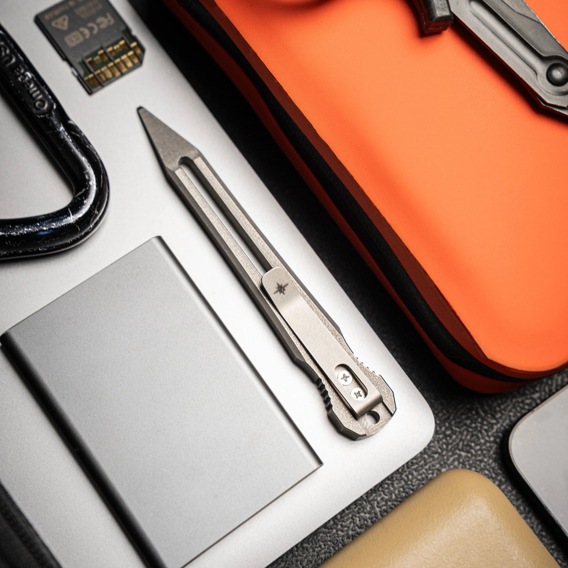 Toor Knives - The Hard Drive 4