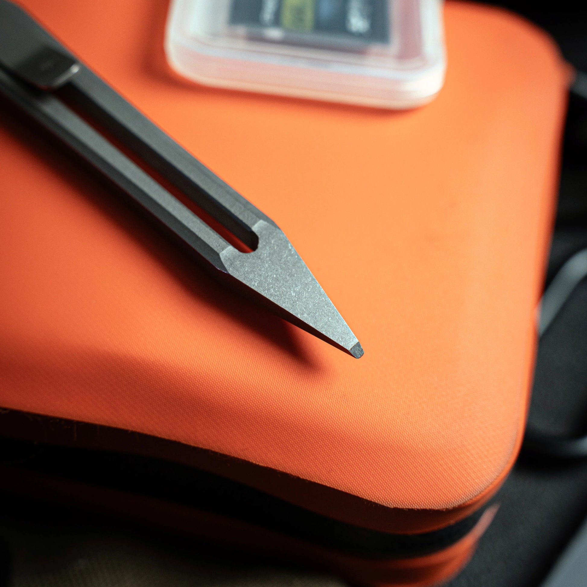 Toor Knives - The Hard Drive 7