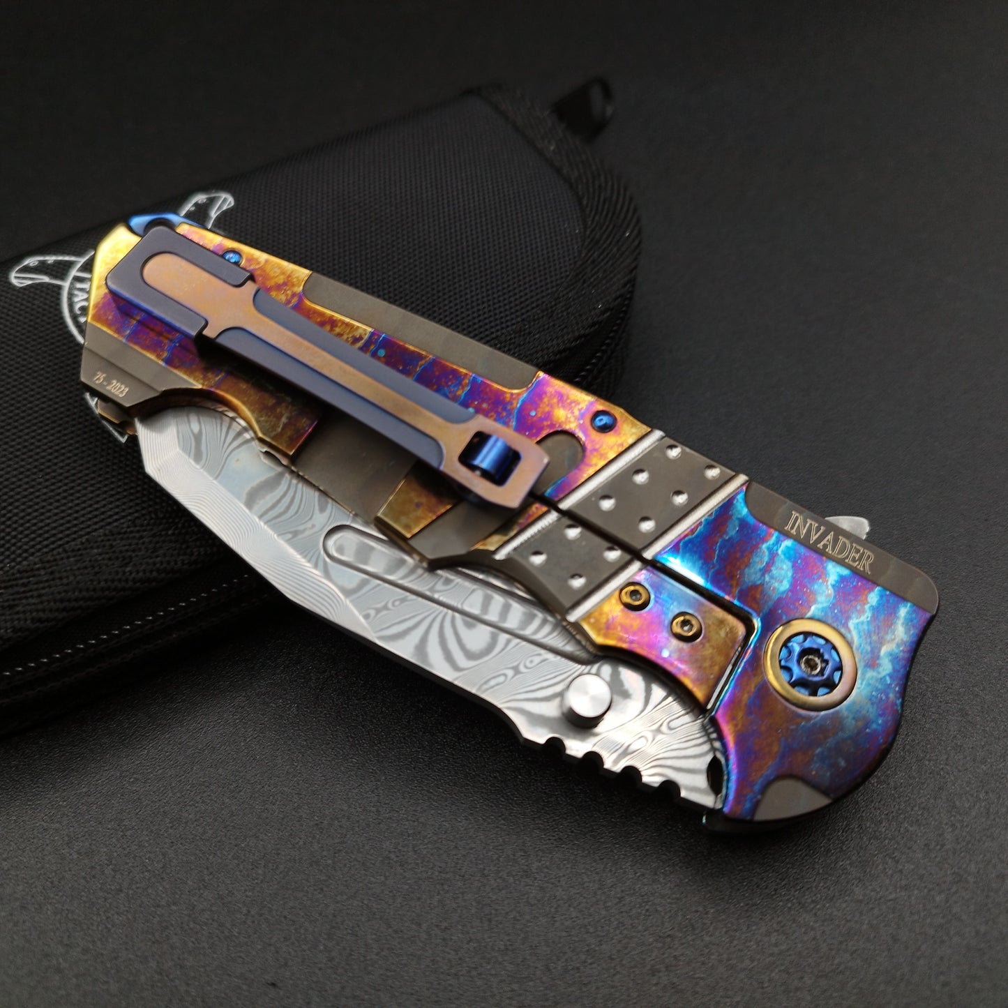ADV Invader Custom, Acid rain finish, Damast Klinge - Damascus