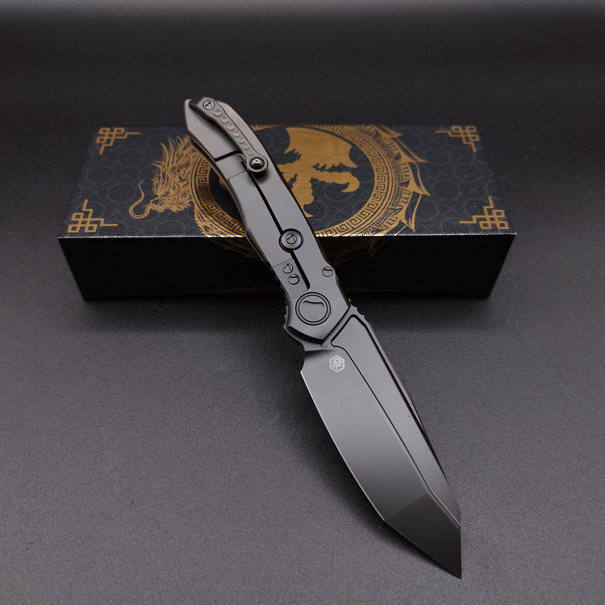 Microtech Knives  Anax Framelock DLC Stand 2