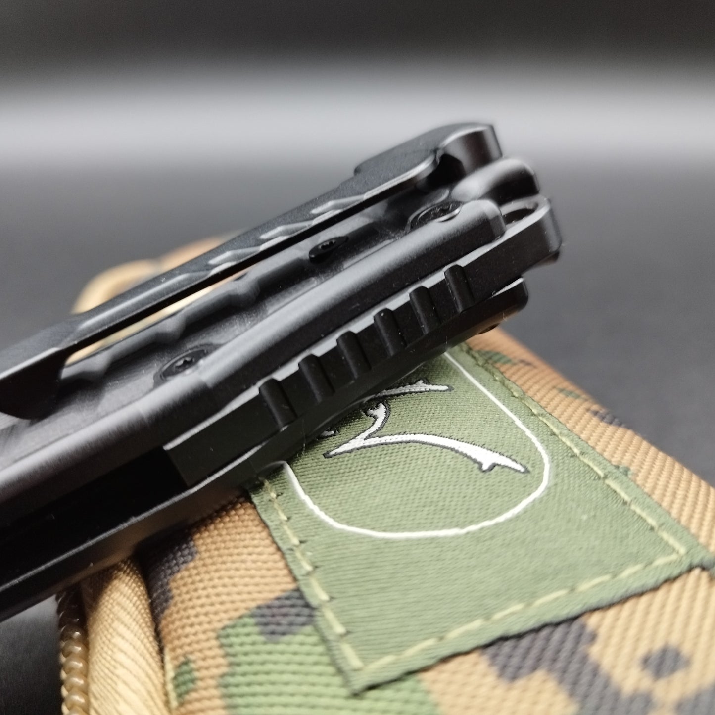 ADV Tactical Alpha-S schwarz 7