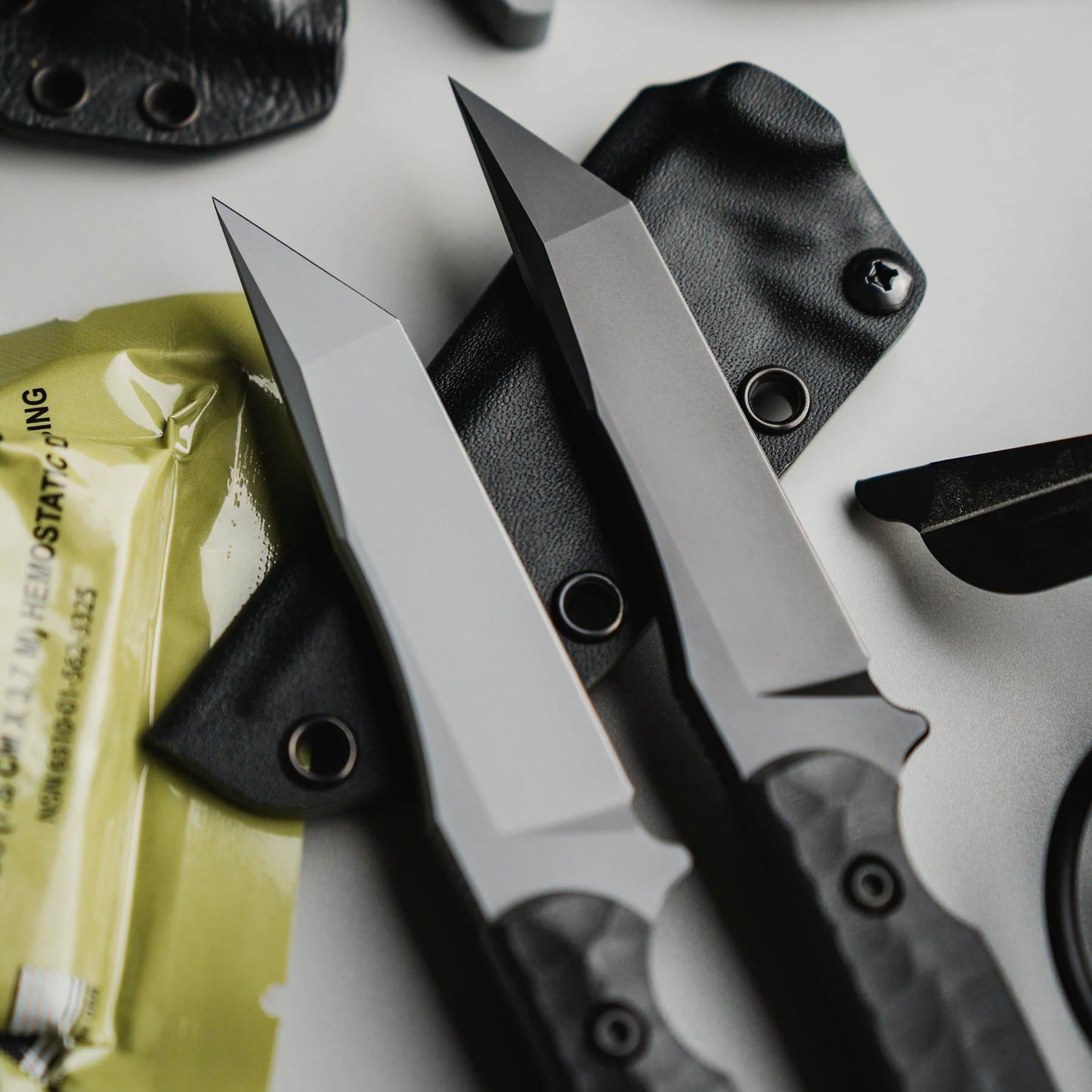 Toor Knives Krypteia T Phantom Grey