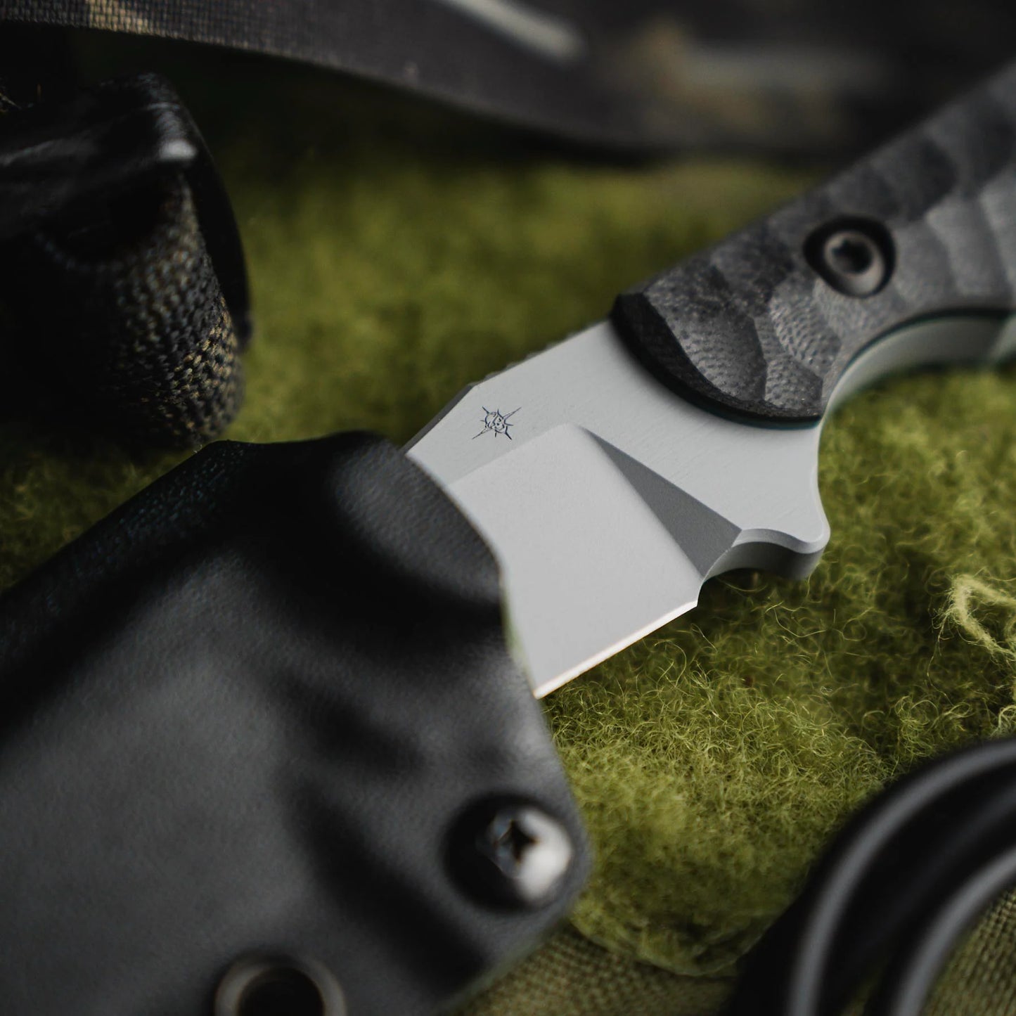 Toor Knives Krypteia T Phantom Grey