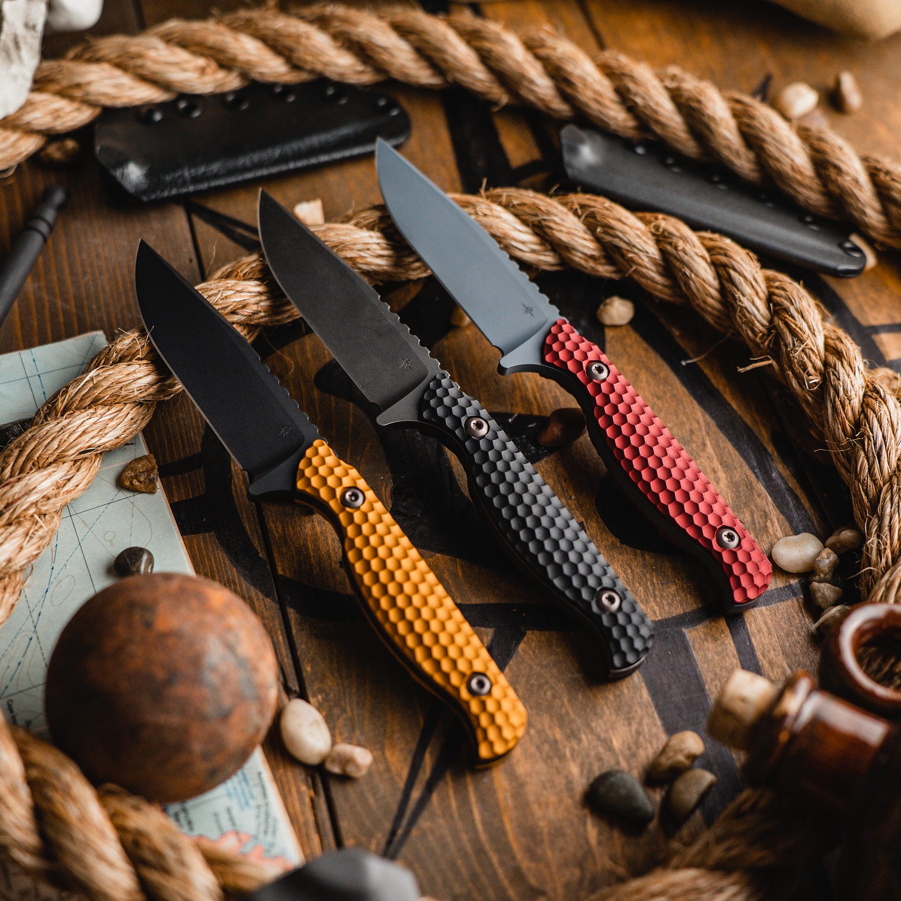 Toor Knives Skallywag Tactical Mutiny Rum Red 5