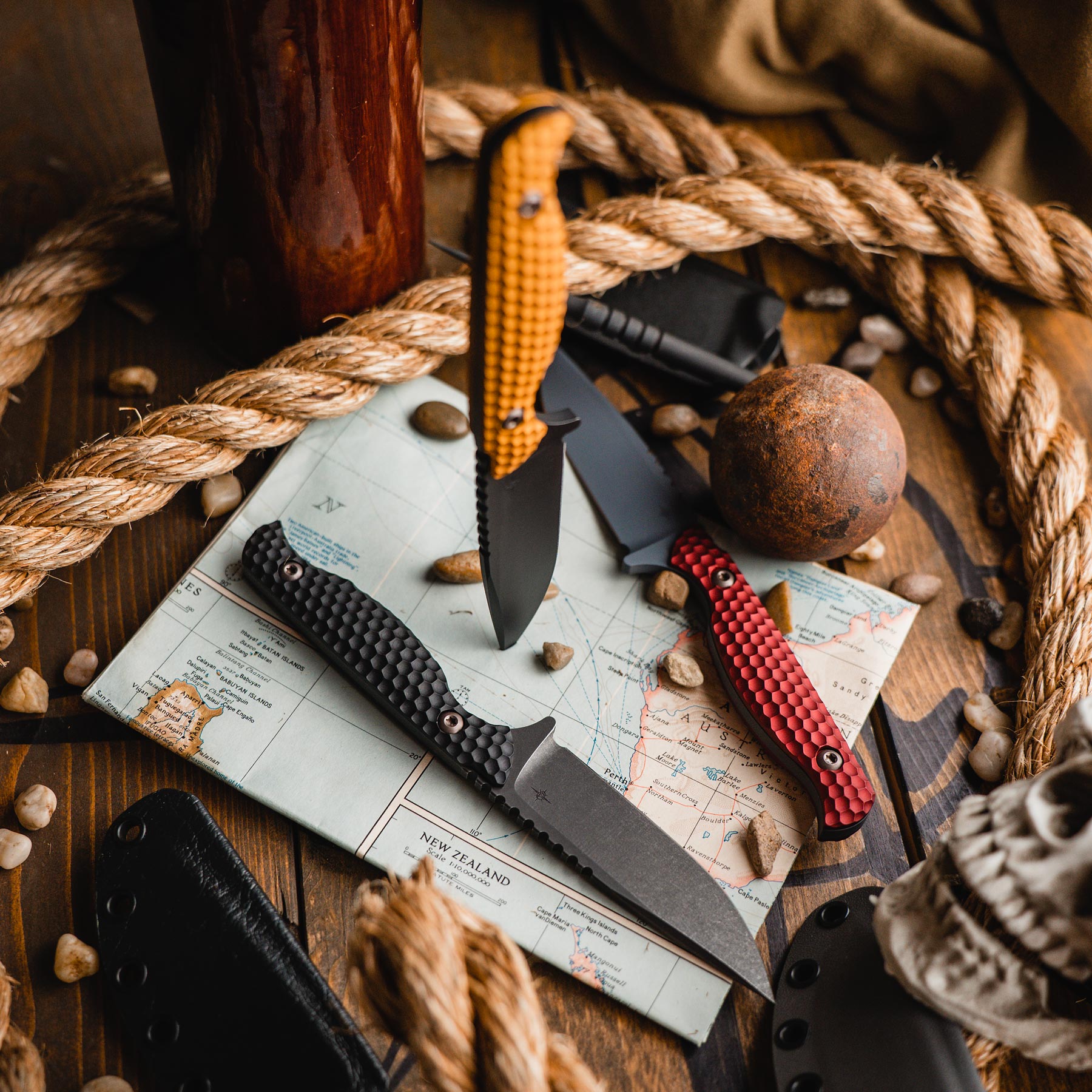 Toor Knives Skallywag Tactical Mutiny Rum Red 12