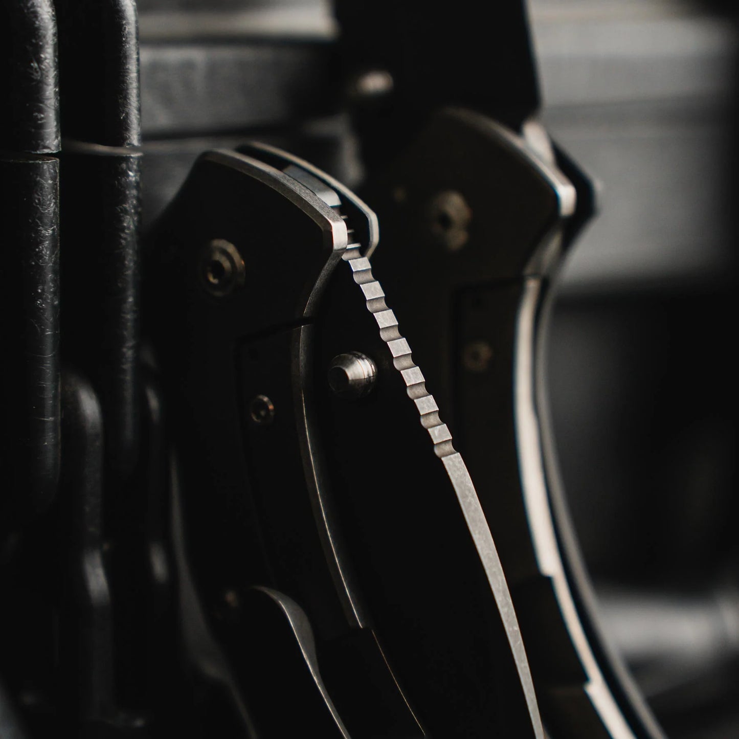Toor Knives XT1 Charlie Carbon 8