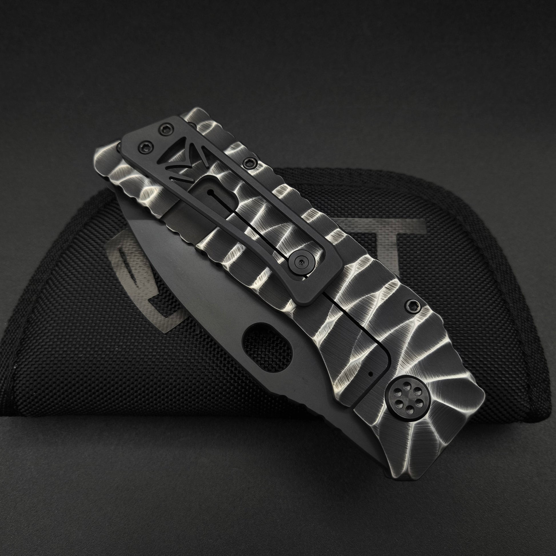 Medford Fat Daddy MagnaCut DLC, Black with Silver Predator 4