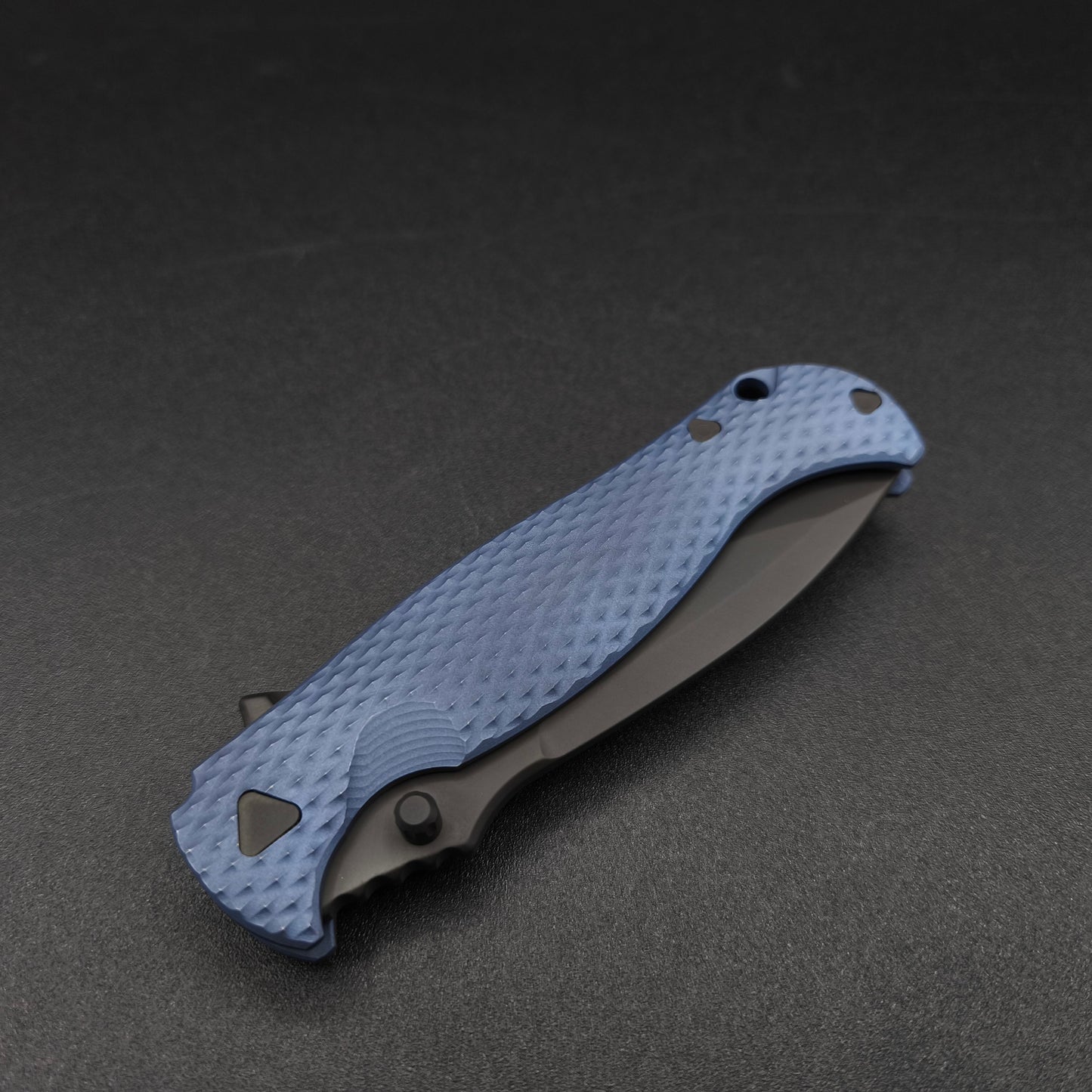 Half Face Blades Extremis Folder Anodized Blue Titanium Scales