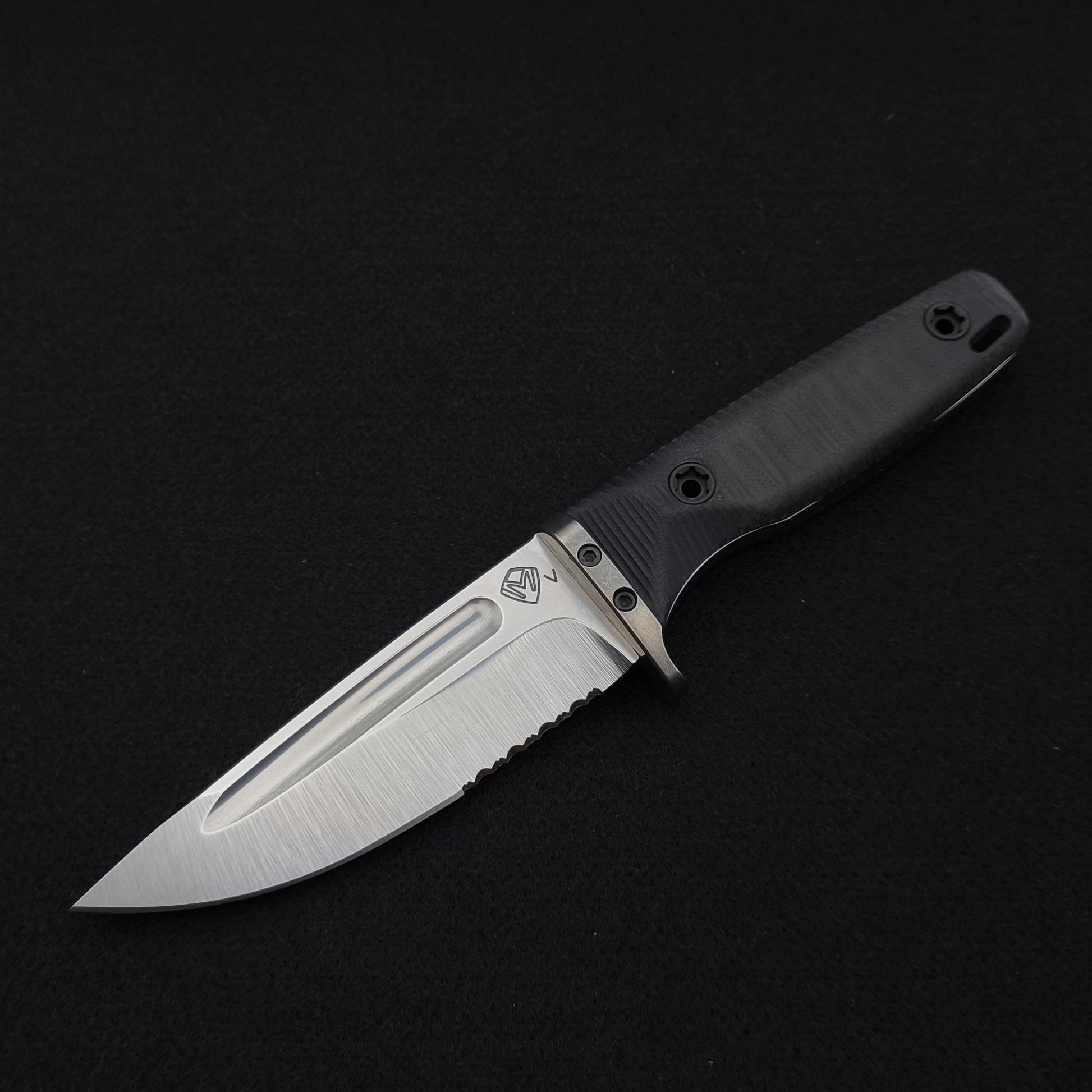 Medford The Deep Fixed Blade 20CV Black Serrated Tauchermesser 1