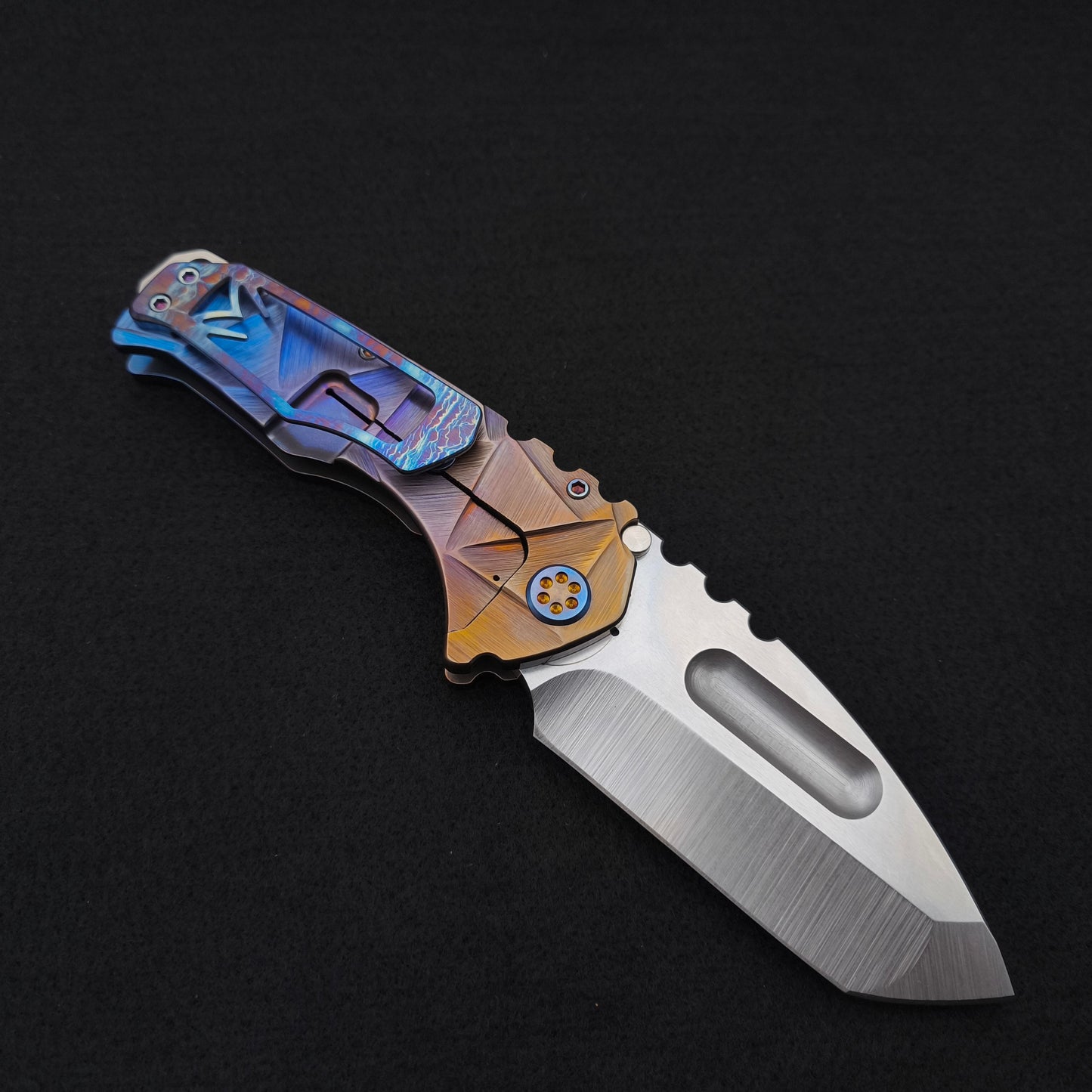 Medford Praetorian Ti Tanto, Bronze Blue Fade Stained Glass 2