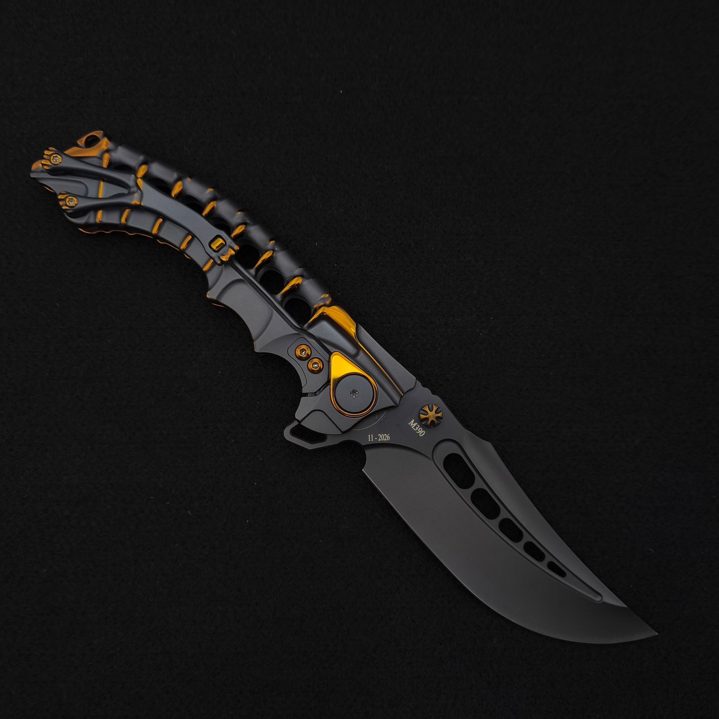 ADV Scavenger Gen 2, Integral Titanium Handle, Kal-Gard and Gold Finish, M390 2