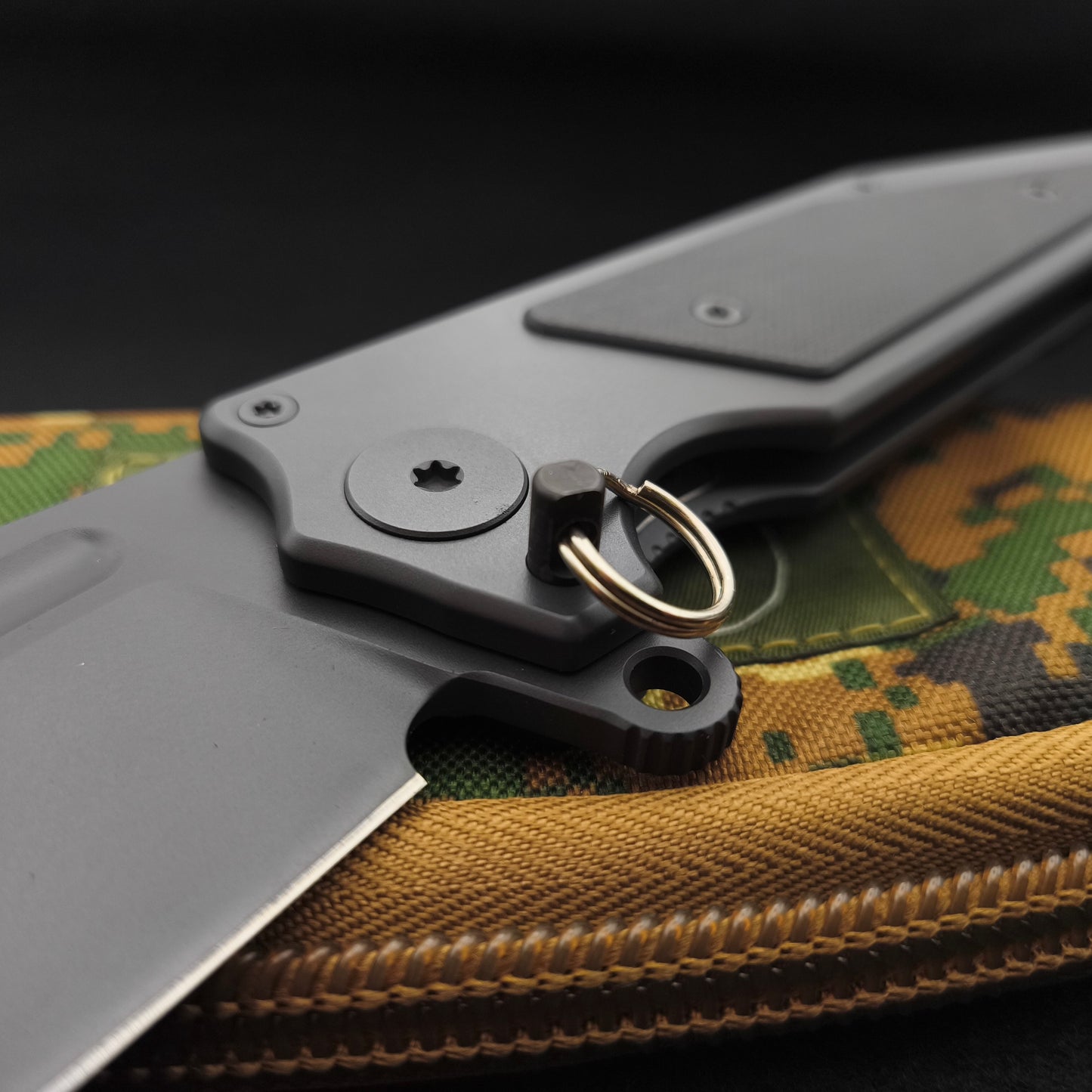 ADV Freak, Kalgard finish Black G10 3