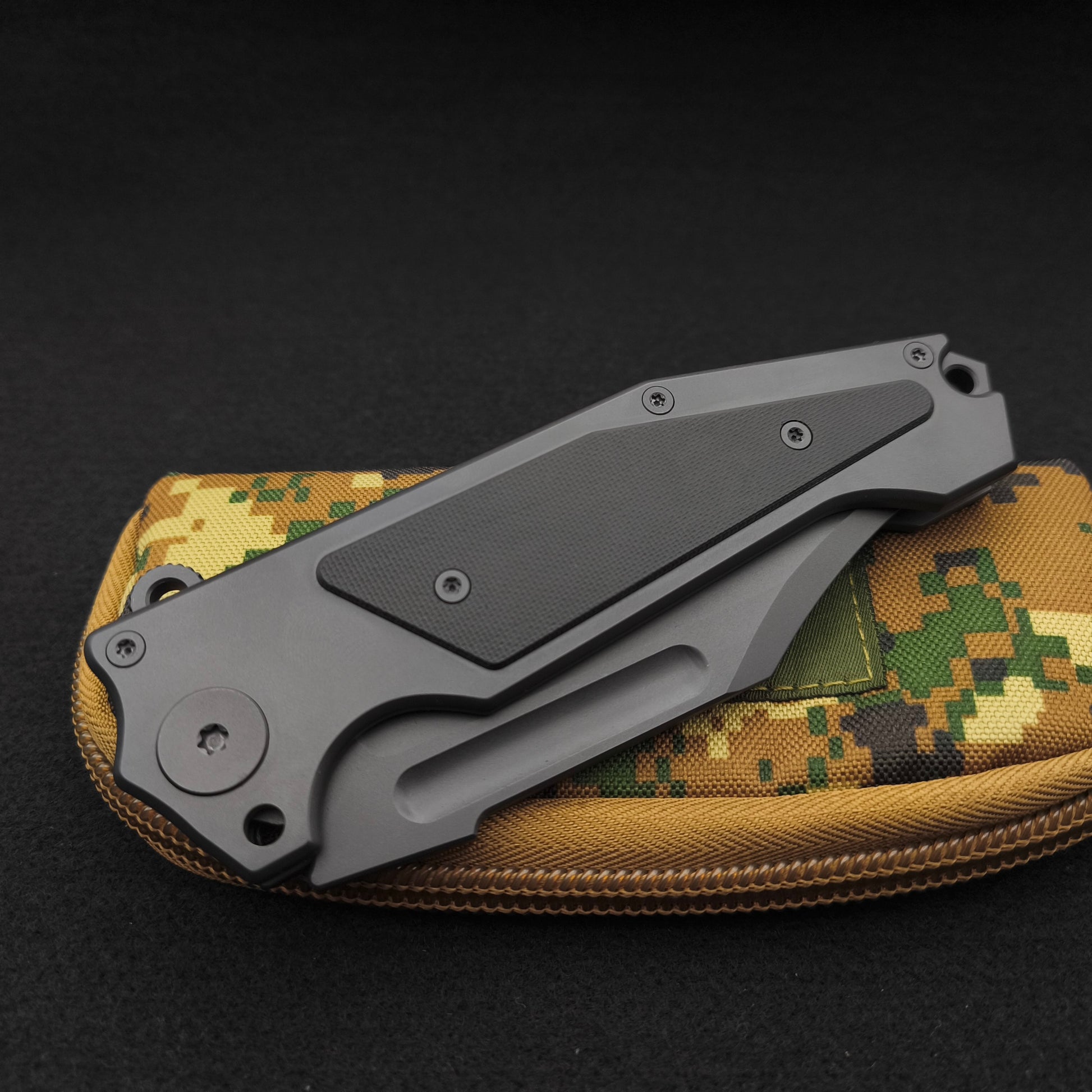 ADV Freak, Kalgard finish Black G10 4