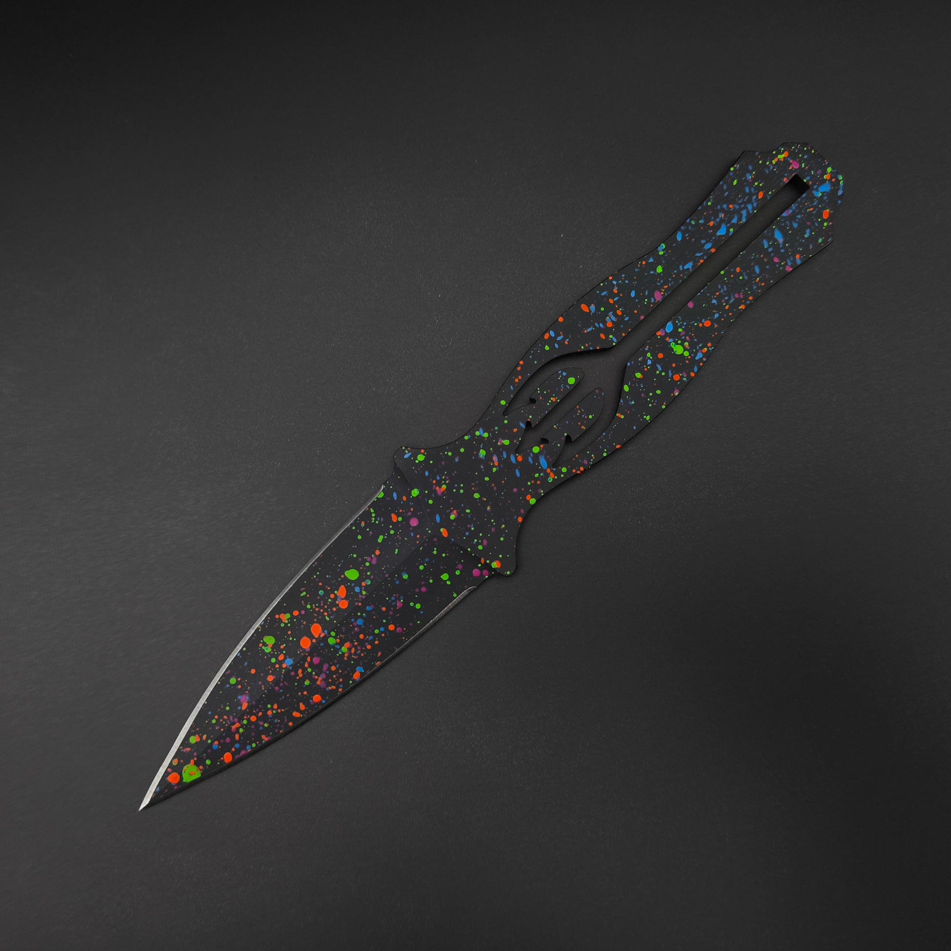 Half Face Blades Trident Dagger, 80's Splatter Cerakote 2