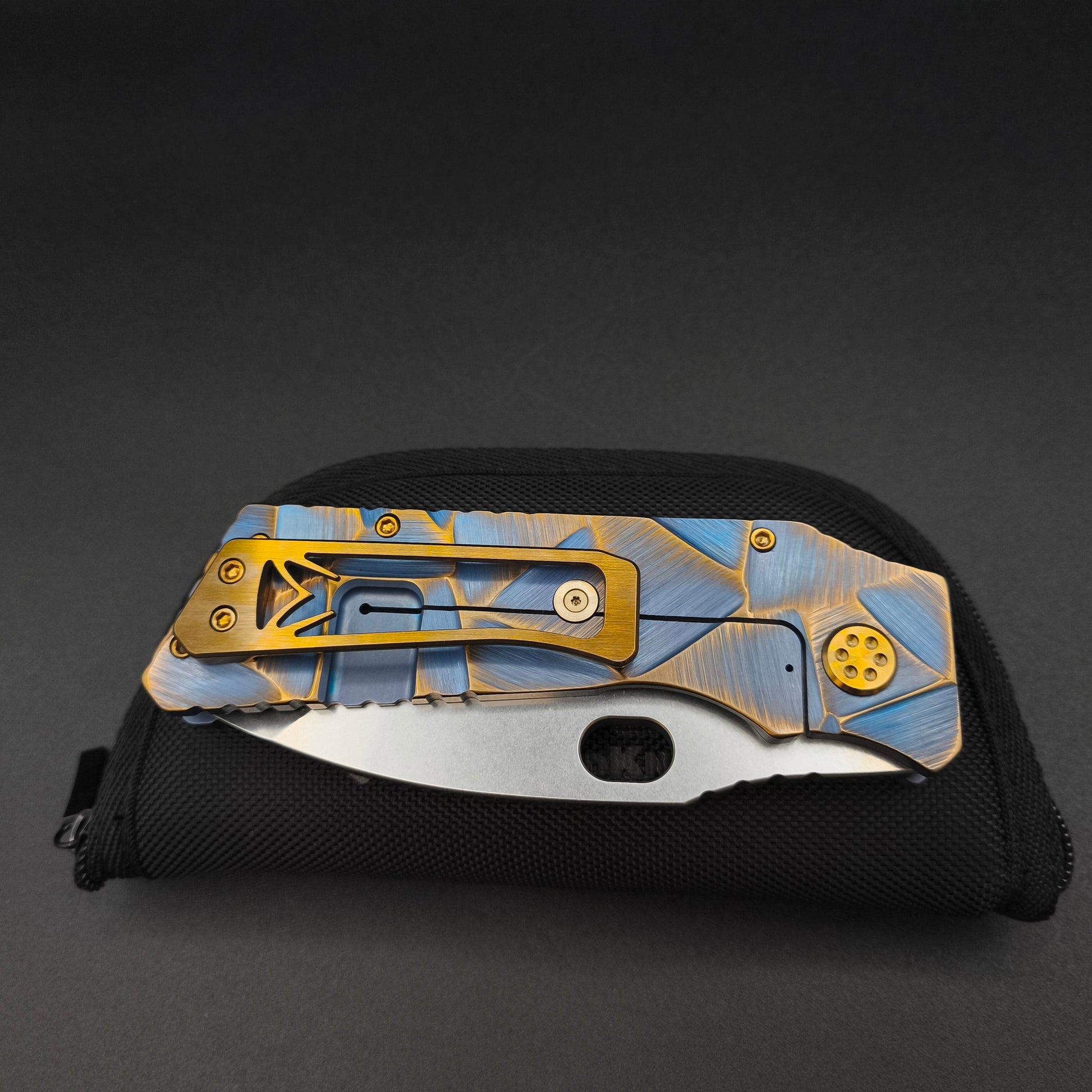 Medford Fat Daddy MagnaCut, Blue with Bronze Stained Glass 4