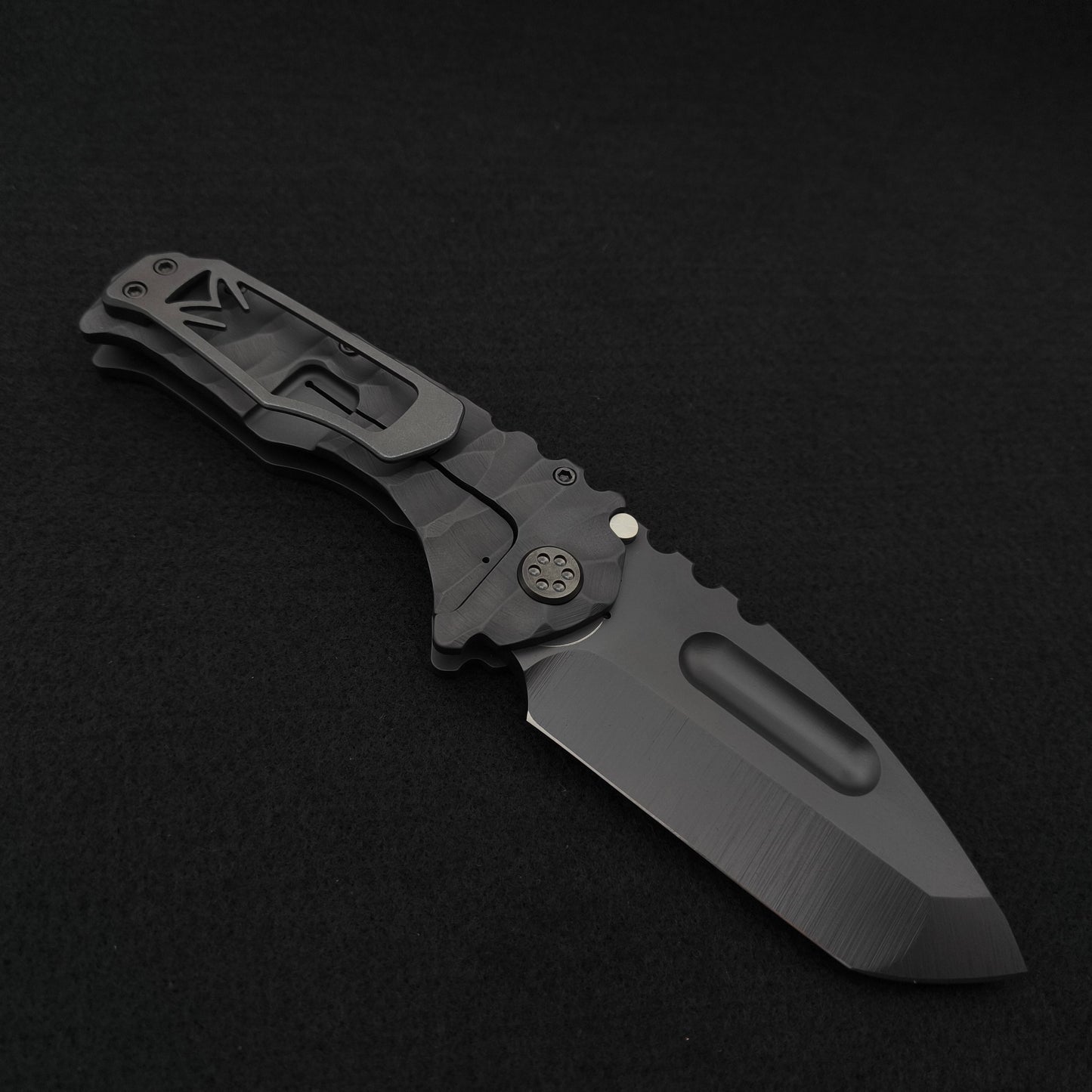 Medford Praetorian Ti, DLC Tanto, Black DLC Predator 2