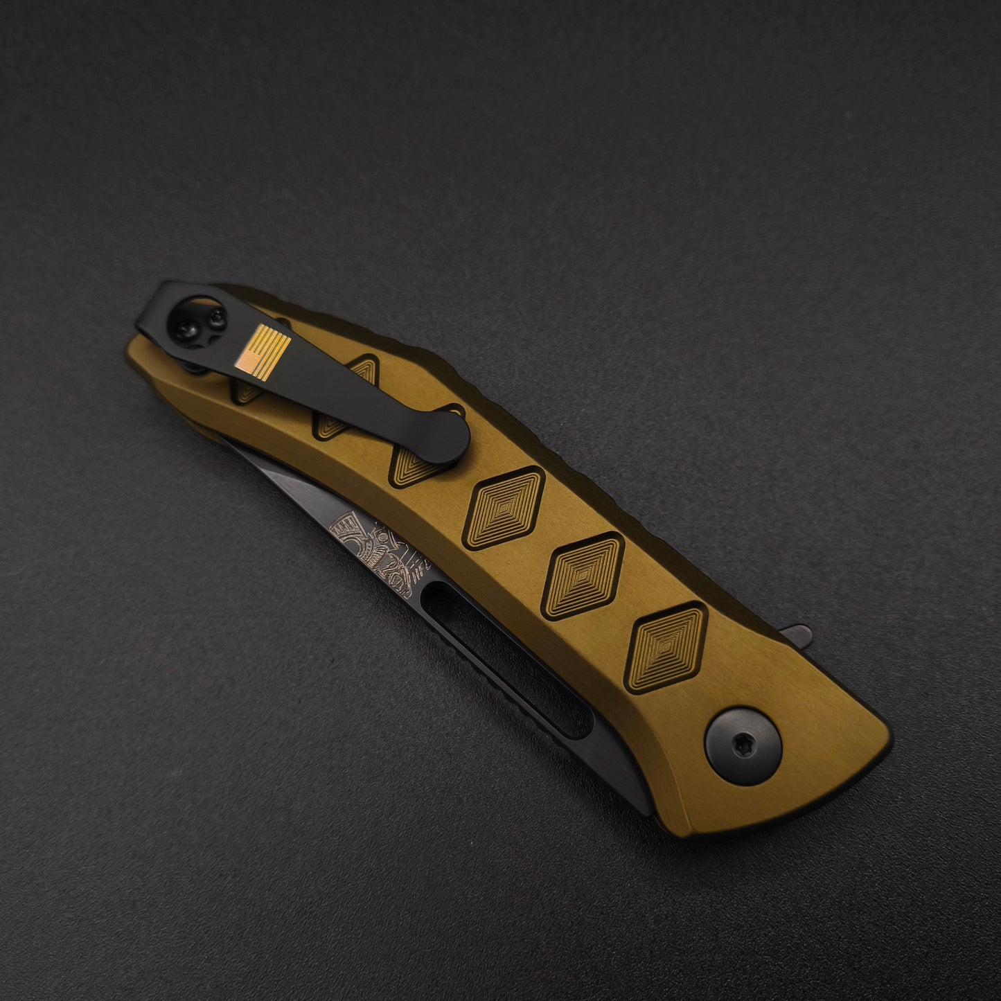 Half Face Blades Kwaiken Folder Anodized OD Green Handle, Black Nitride Blade 5