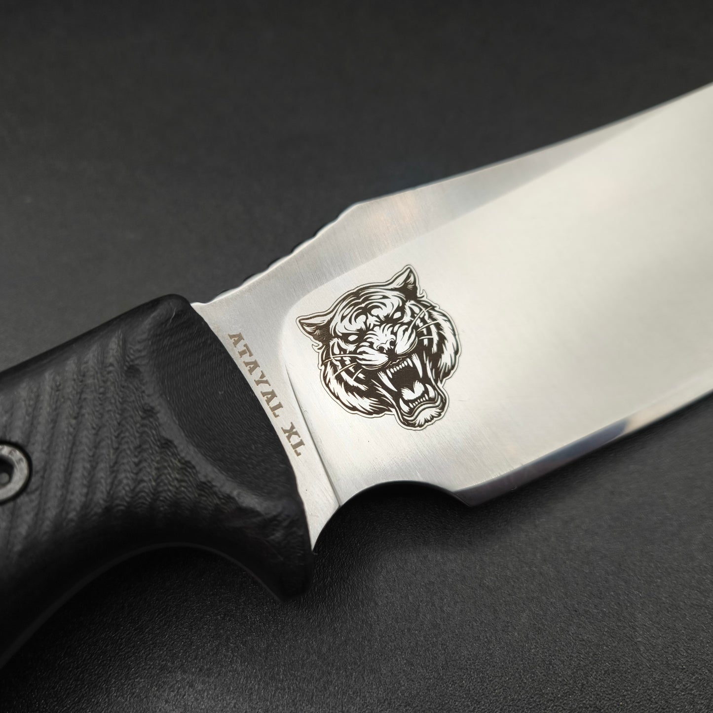 Work Tuff Gear Atayal XL, Satin, Black Textured Grip 3