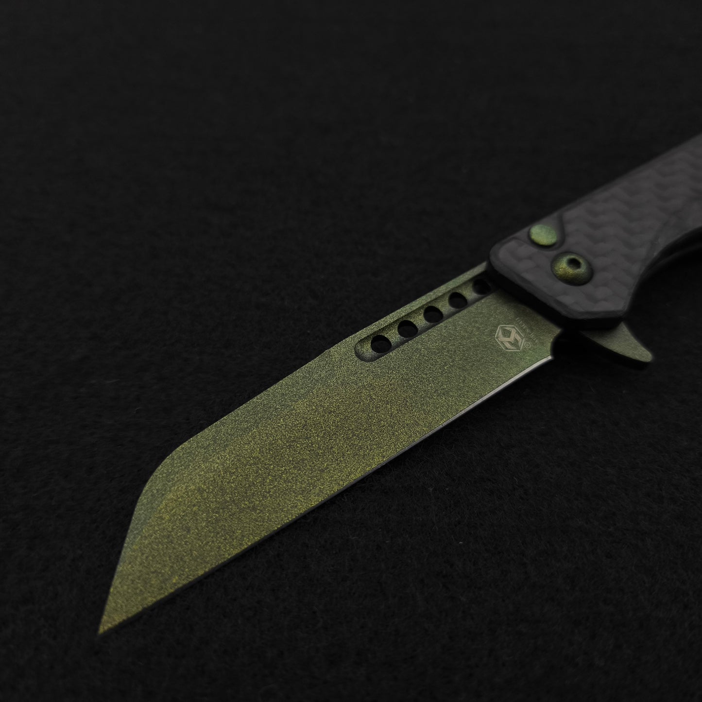 Heretic Knives Jinn Button Lock Green Carbon Fiber