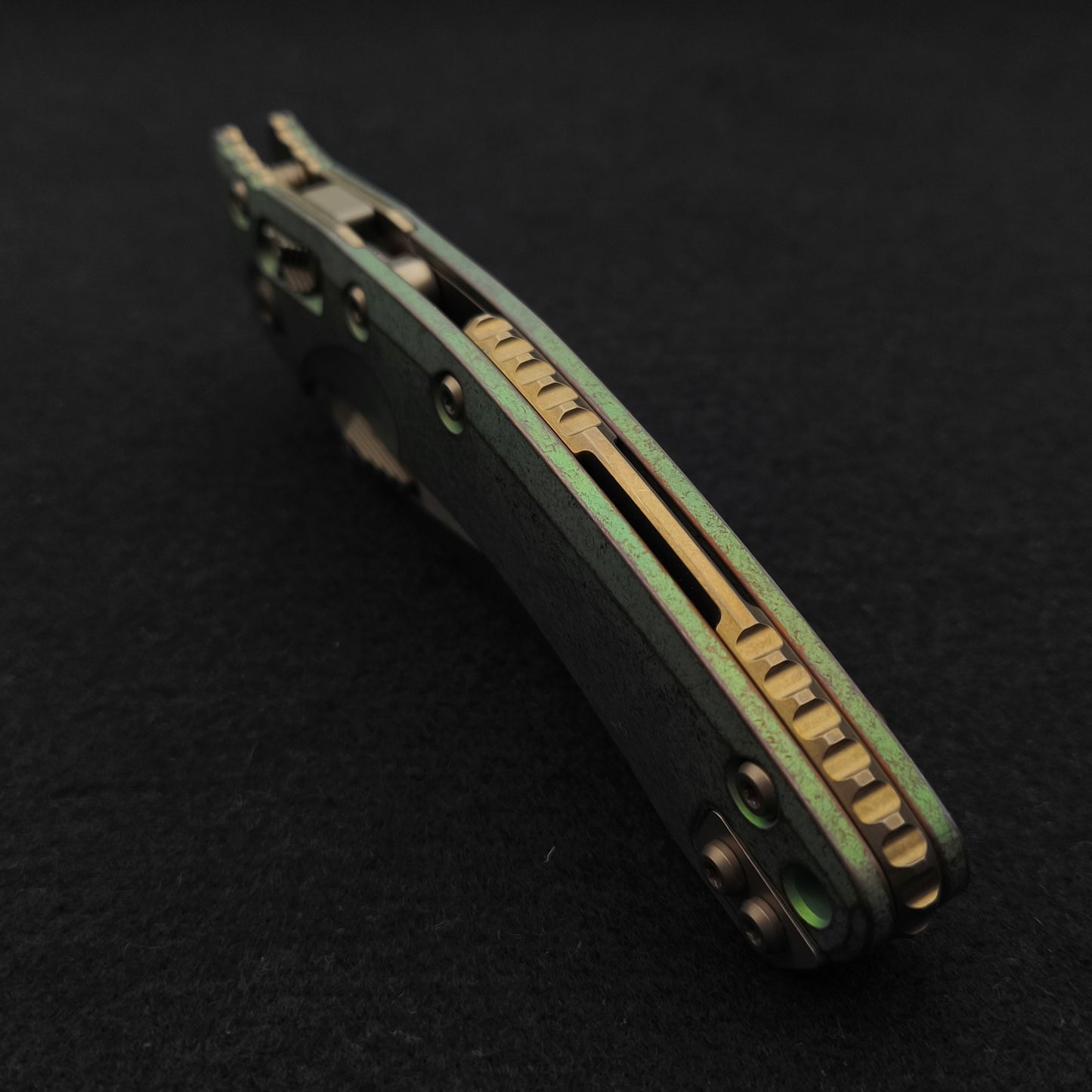 Microtech Amphibian Ram-Lok Bronzed Stonewash Antique Green Marfione Select
