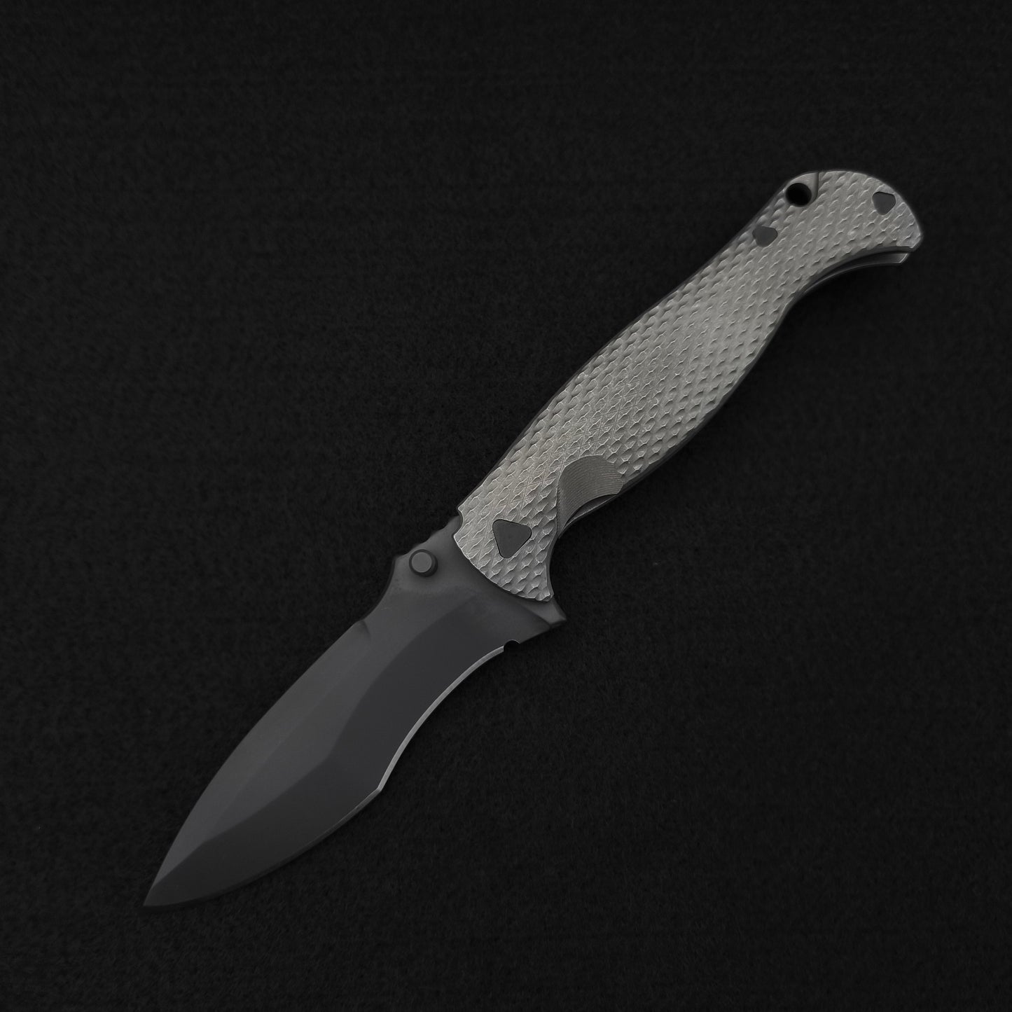 Half Face Blades Extremis Folder Tumbled Raw Ti Scales, PVD Coated Blade 2