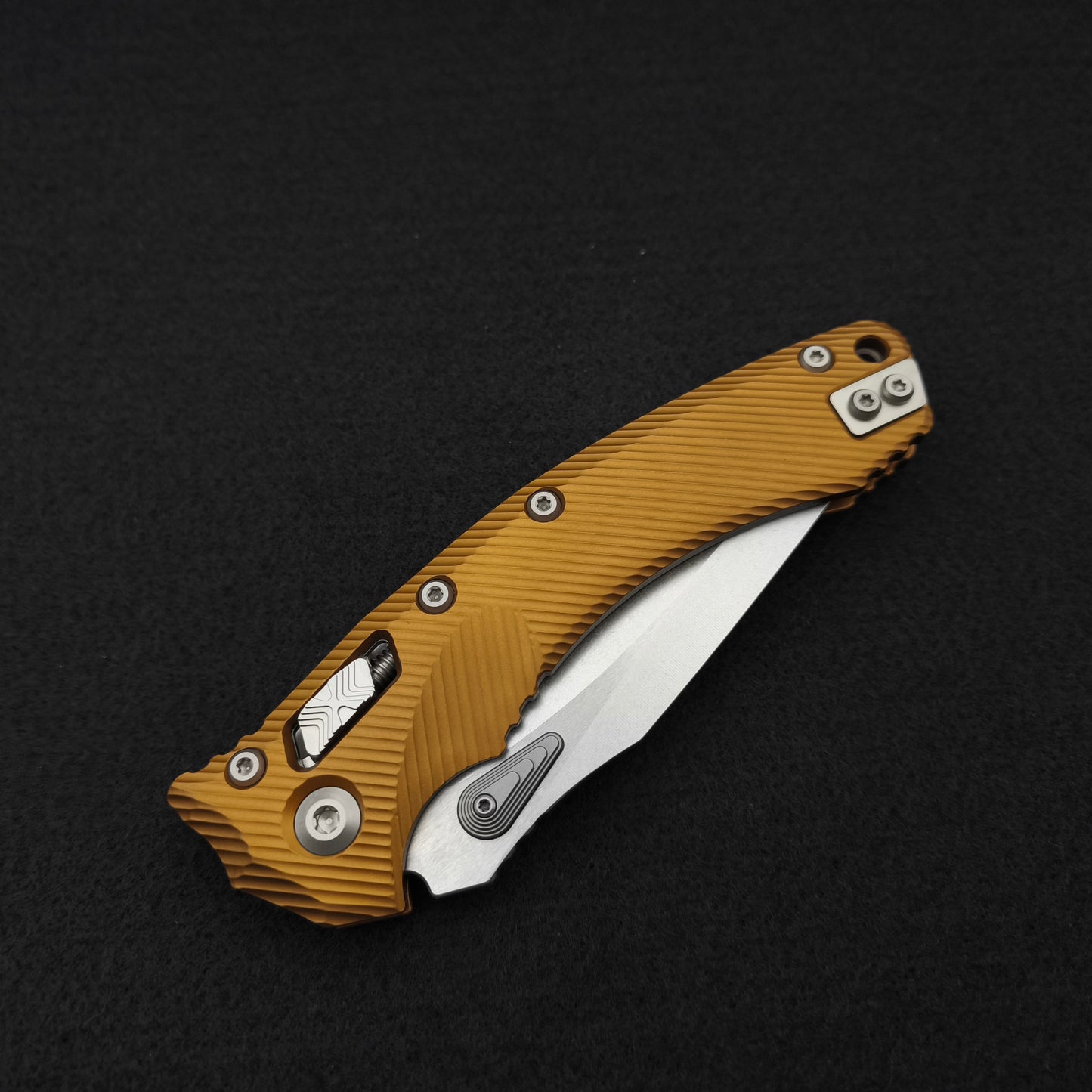 Microtech Amphibian S/E Ram-Lok Fluted Tan 3
