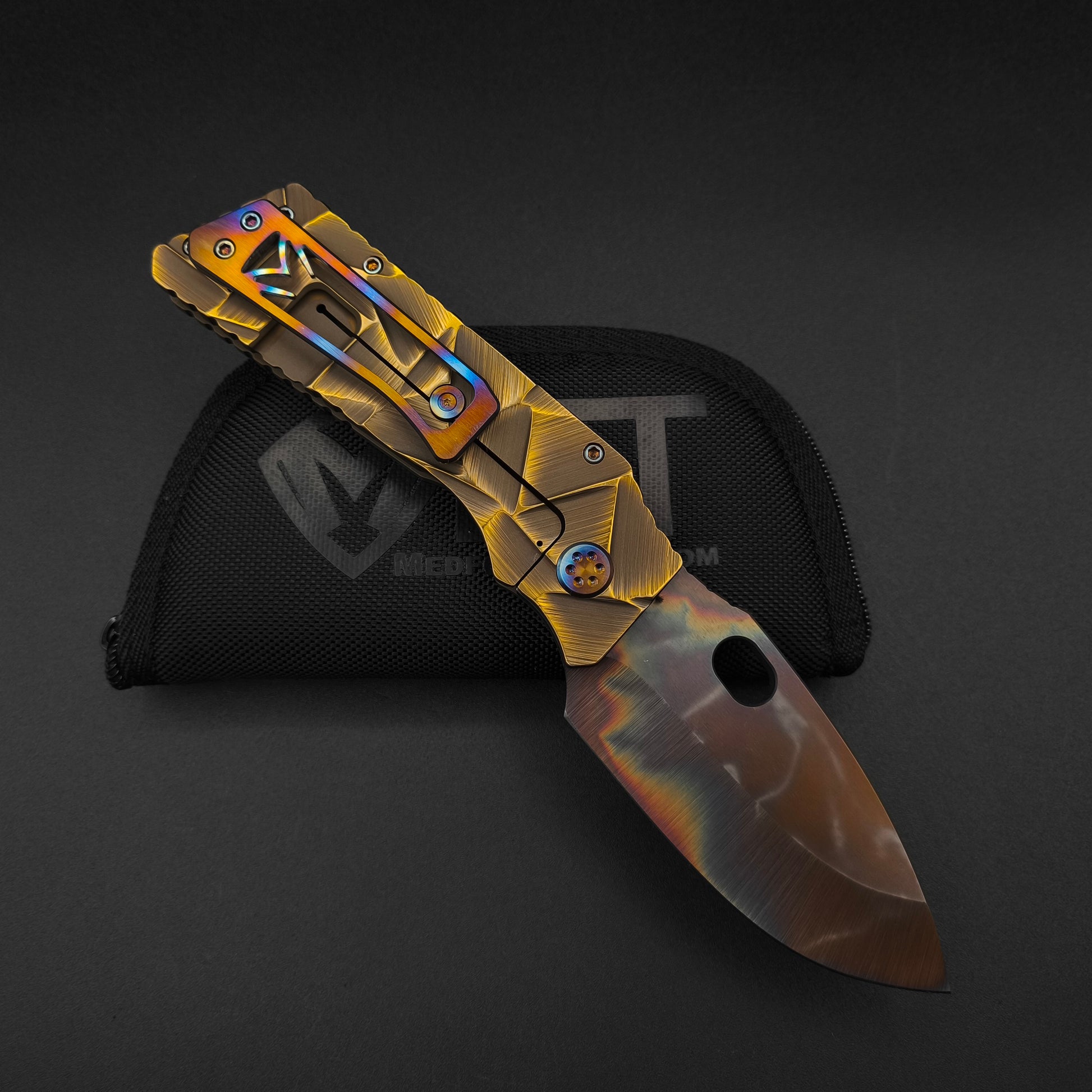 Medford Fat Daddy Vulcan, Brushed Bronze Stained Glass 2