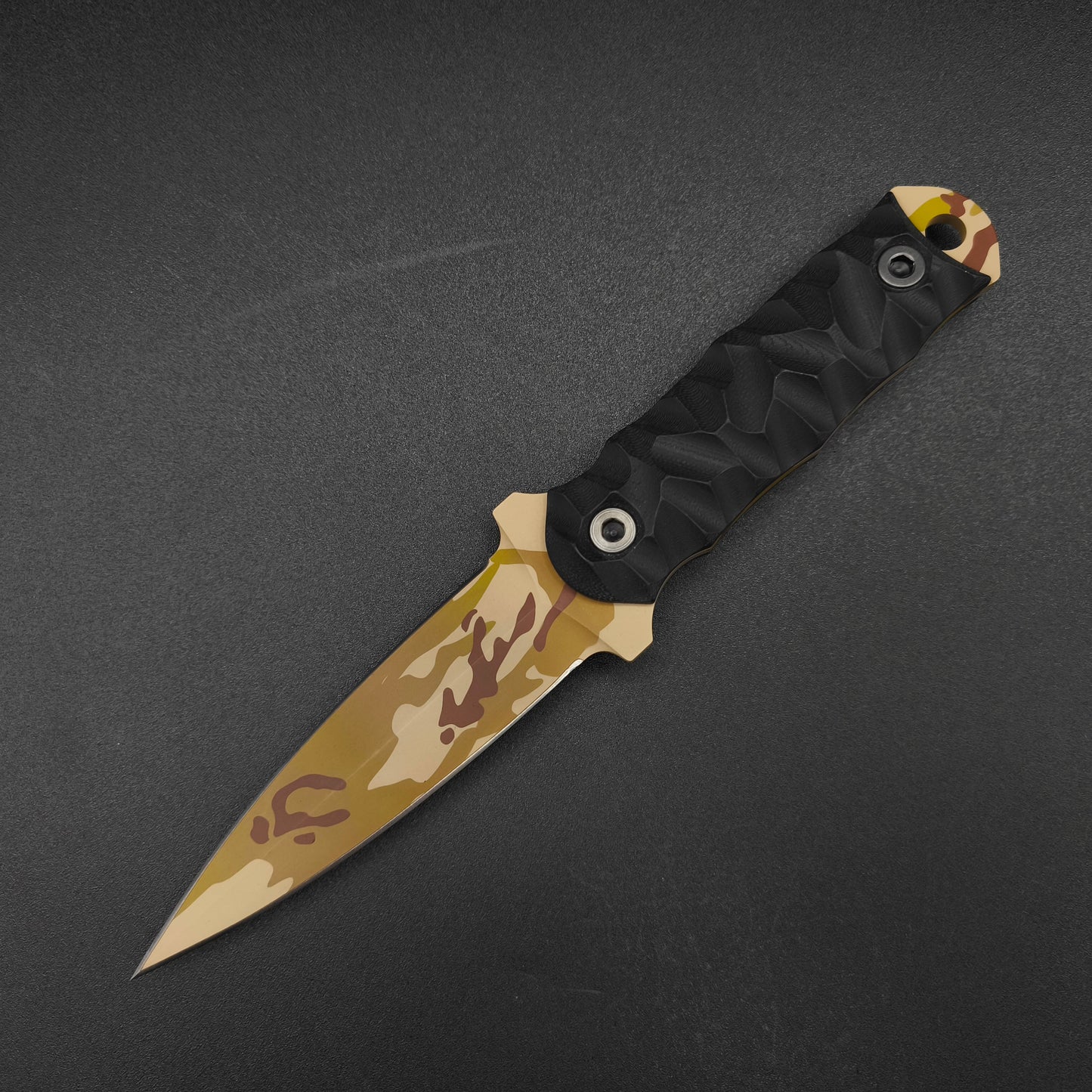 Half Face Blades Combat Dagger Black G10, Arid Multicam Cerakote