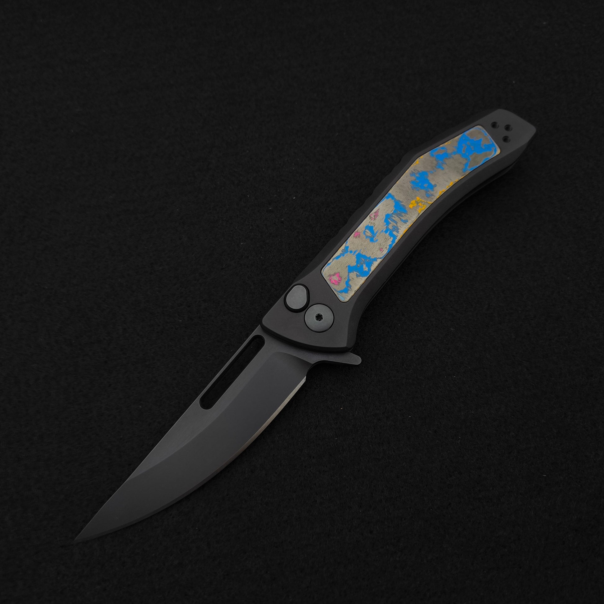 Half Face Blades Custom Kwaiken Folder, 80's Camo Carbon 2