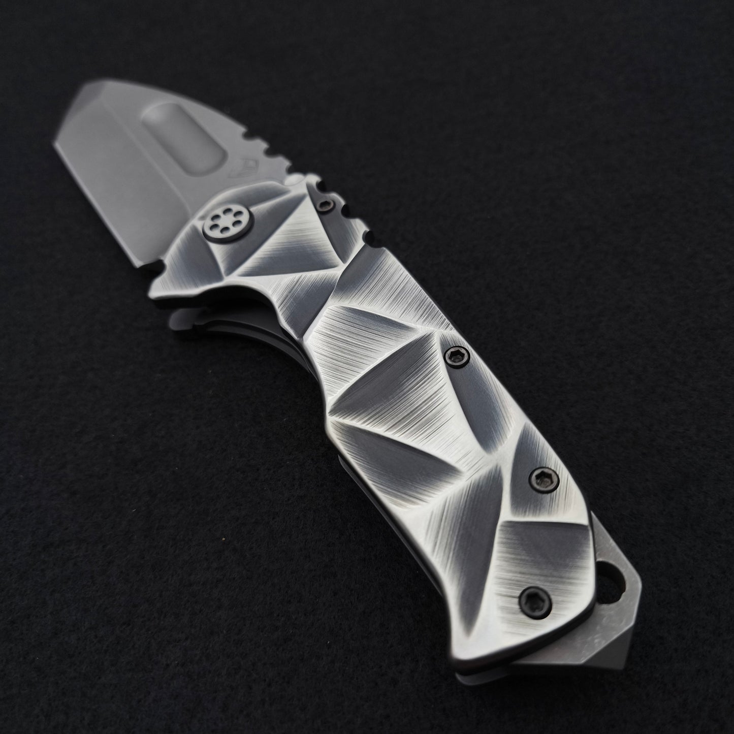Medford Praetorian Ti Acid Distressed Tanto, Black and Silver Stained Glass 3