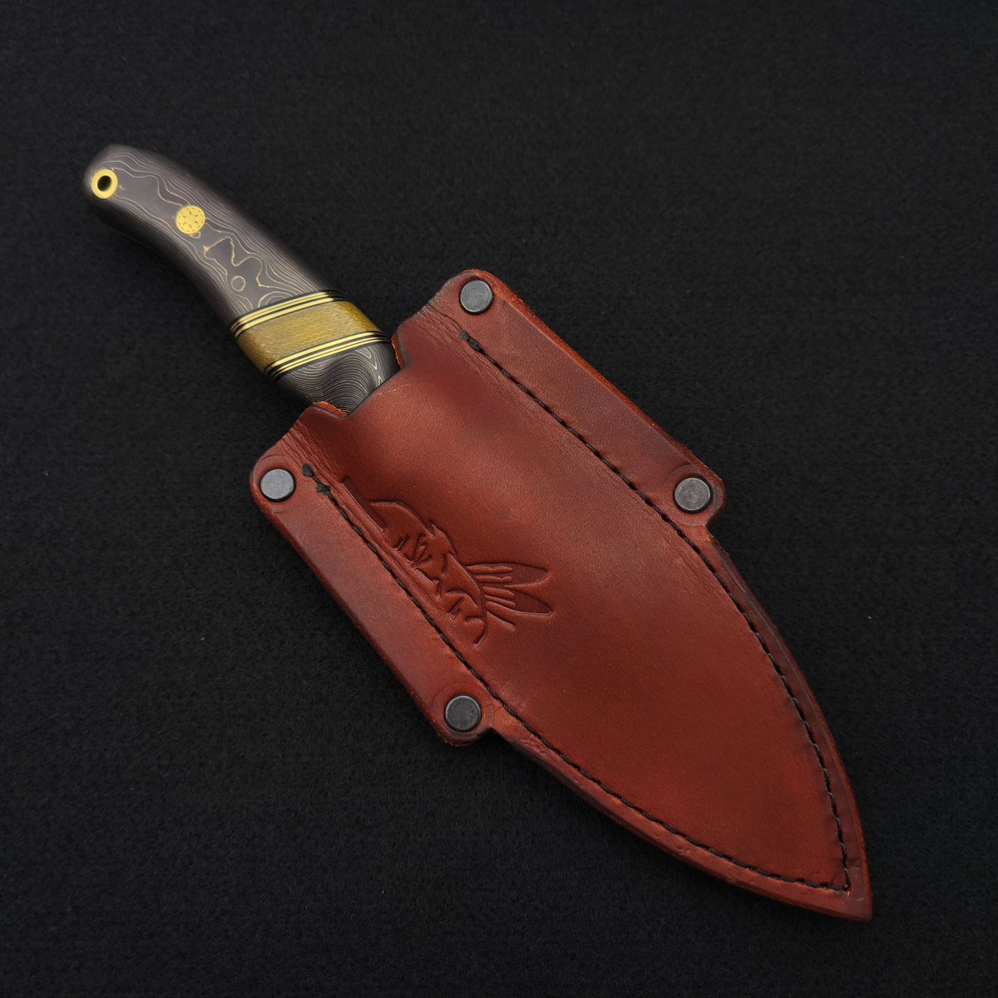Half Face Blades Drop Point Scalper, Gold Camo Carbon 4