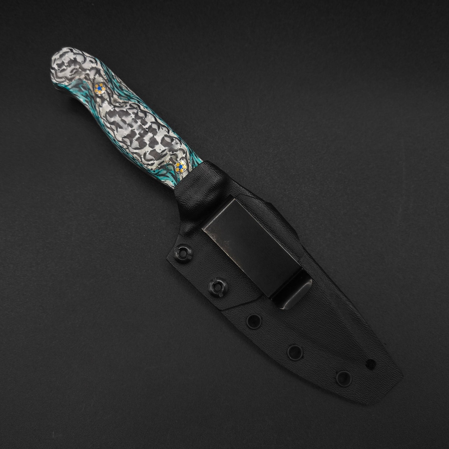 Half Face Blades Field Knife, Winter Crow Carbon, Mosaic Pins 5