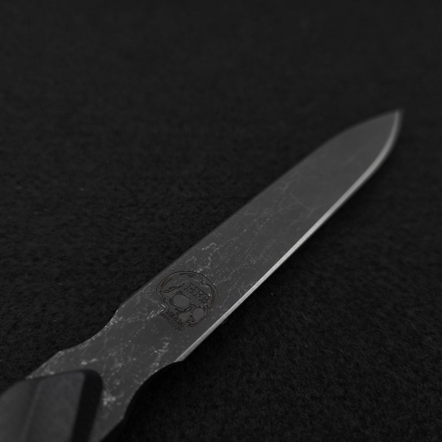 Half Face Blades OSS Spike, Black G10, stonewashed