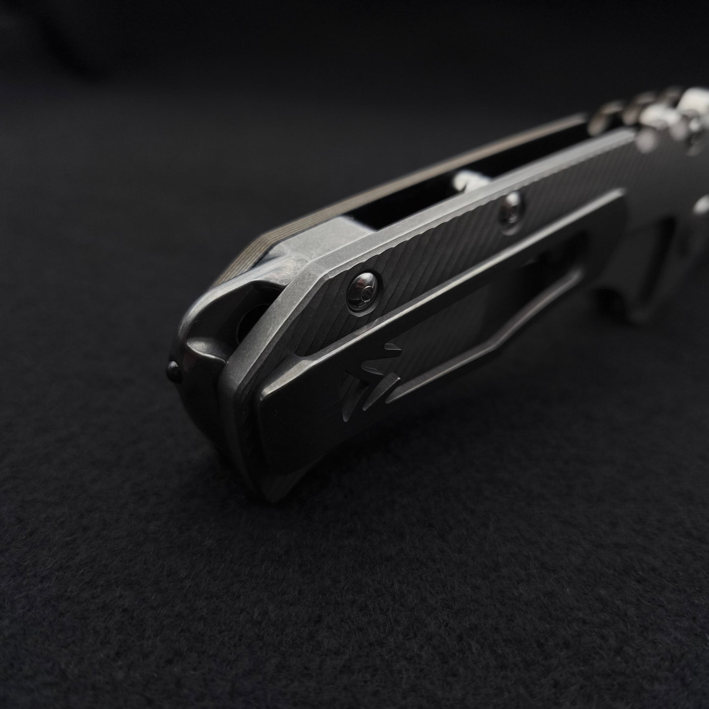Medford Praetorian Ti-C Tumbled Drop Point, Black Tan Contoured G10 Titan 4