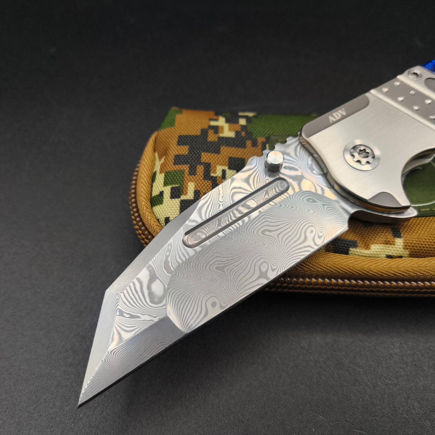 ADV Invader Custom, Damascus Blade, Blue Kirinite 3