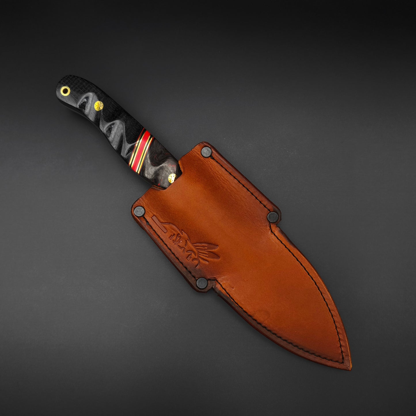 Half Face Blades Crow Scout Drop Point, Red Dark Matter Carbon, Brass Split, Black Burlap Micarta 4