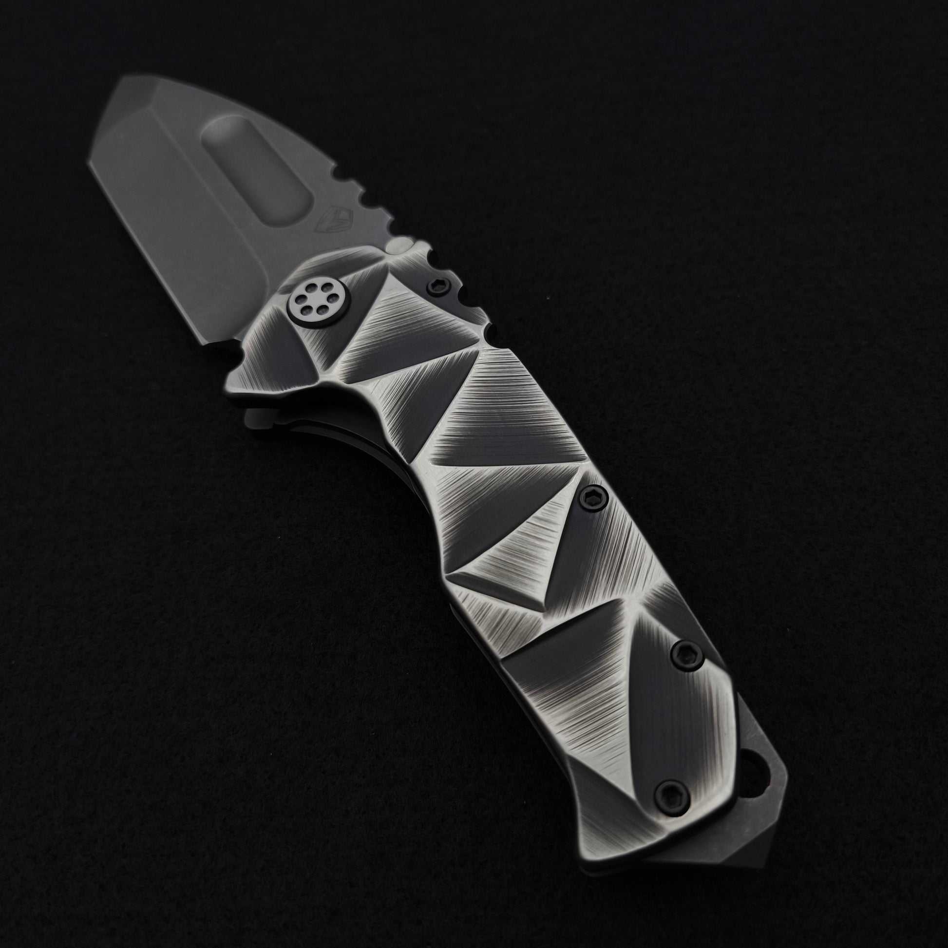 Medford Praetorian Ti Acid Distressed Tanto, Black and Silver Stained Glass 3