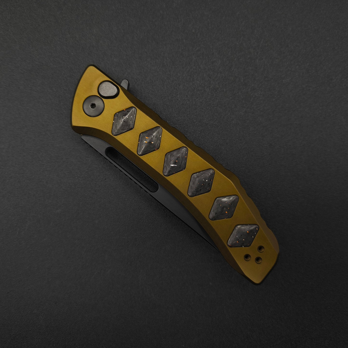 Half Face Blades Custom Kwaiken Folder Copper Infused Carbon Fiber 4