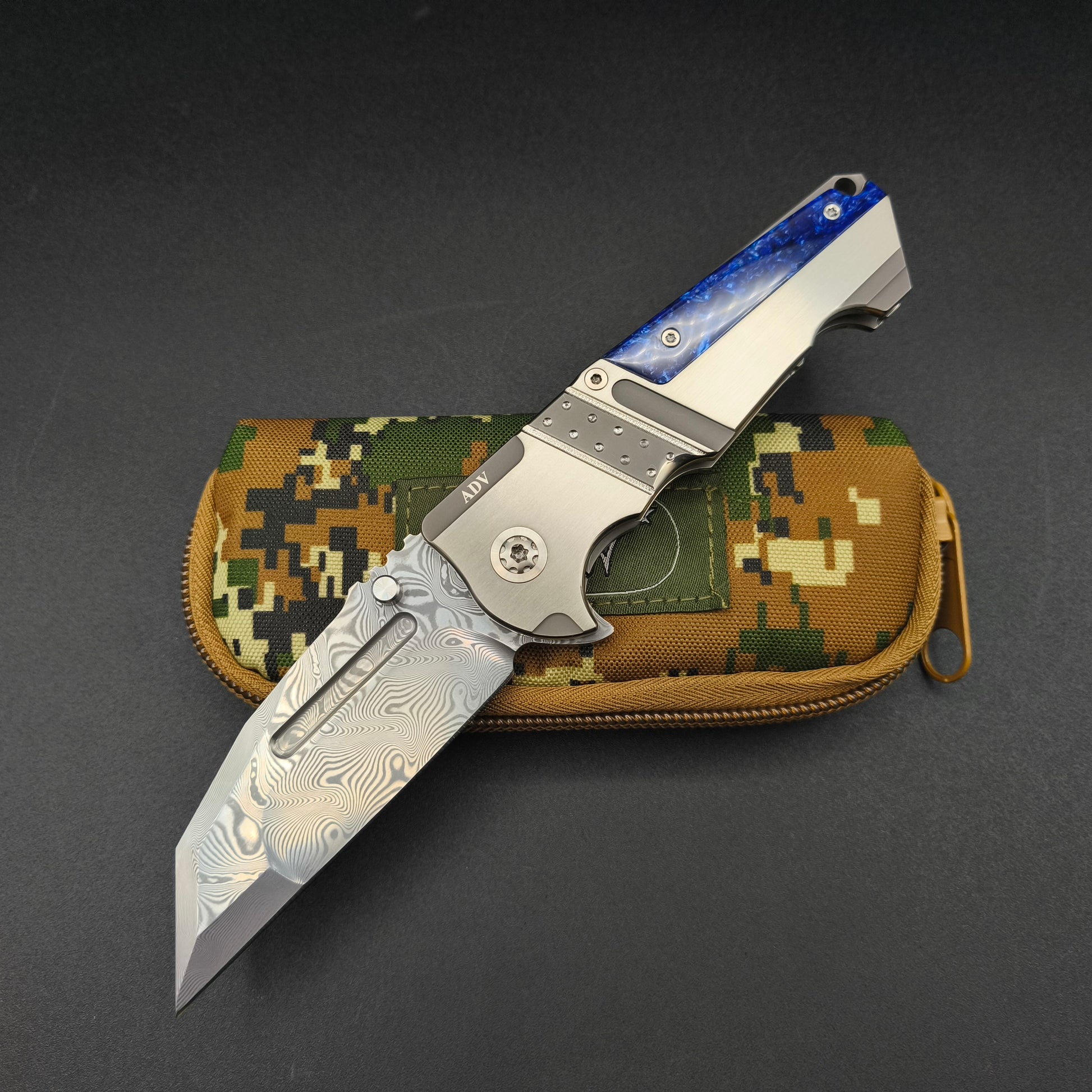 ADV Invader Custom, Damascus Blade, Blue Kirinite 1