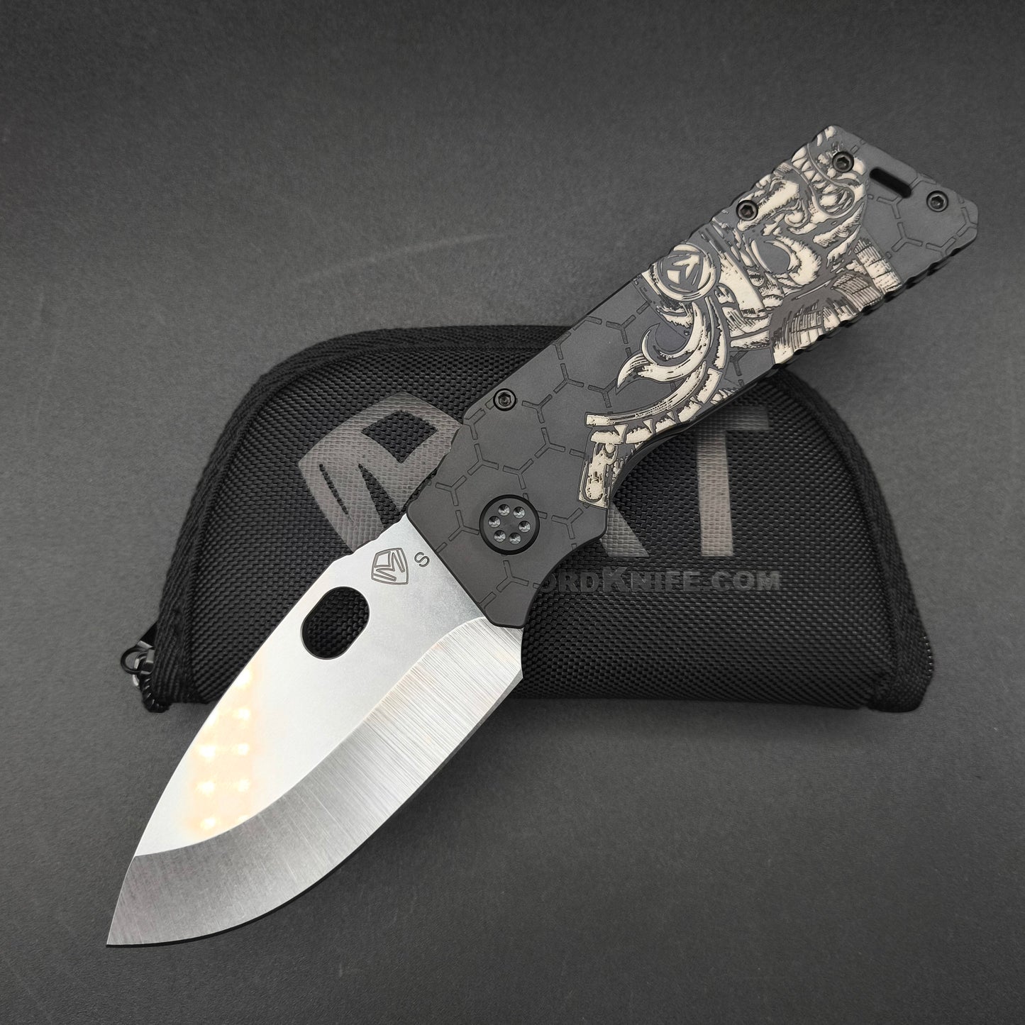 Medford Fat Daddy, Black and Silver Samurai Armor